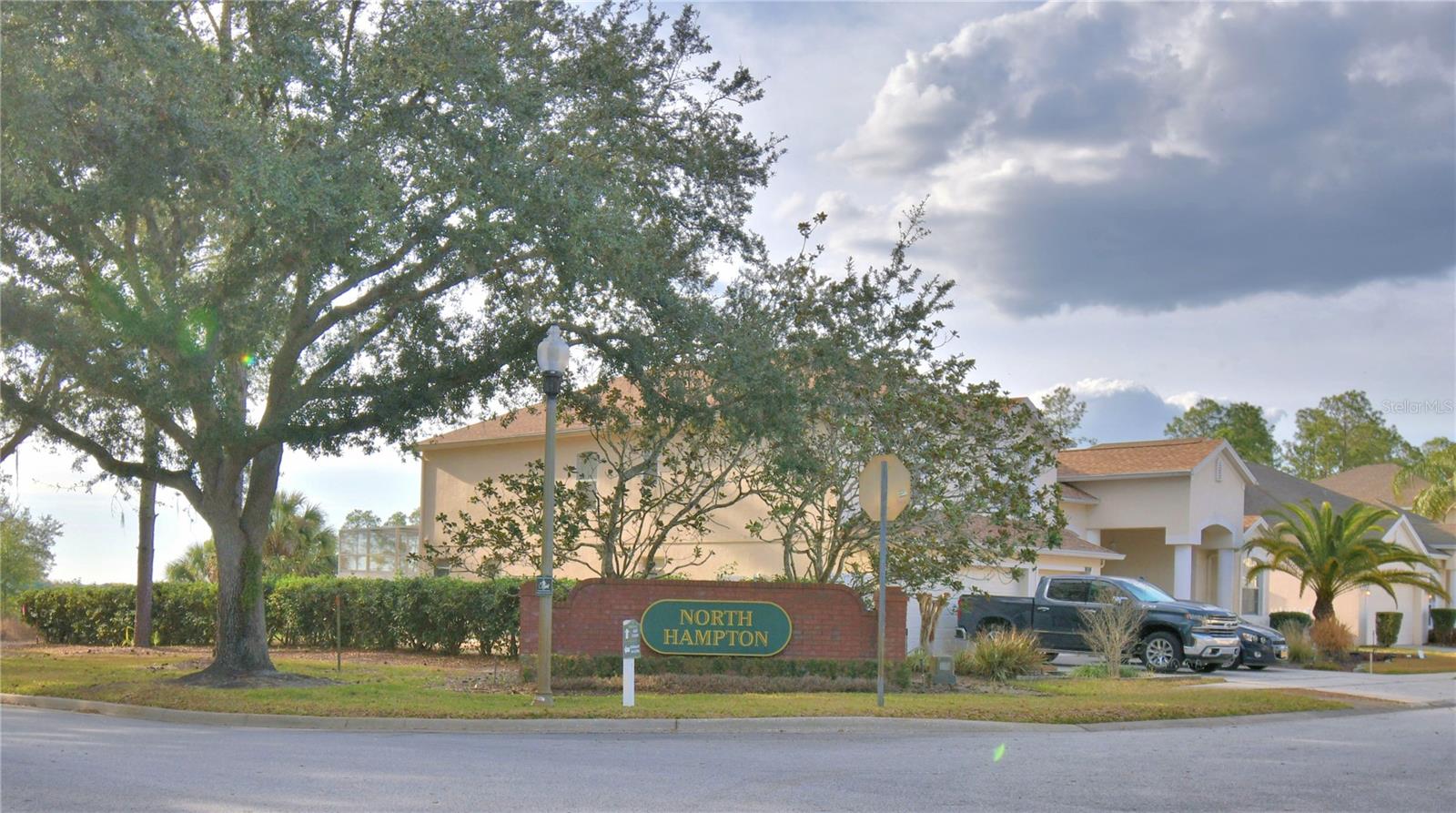 Listing photo id 83 for 609 Hampton Drive