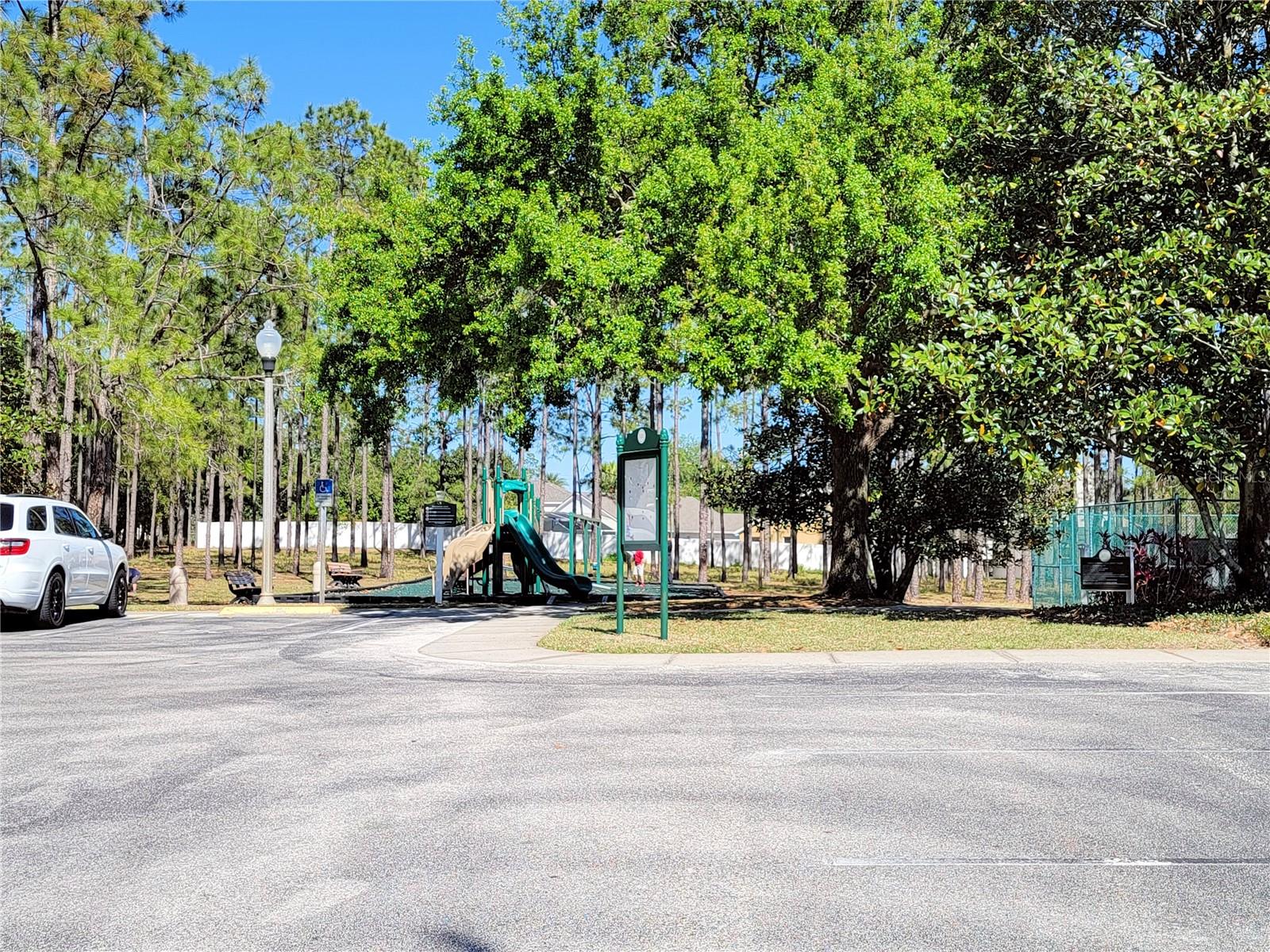 Listing photo id 85 for 609 Hampton Drive