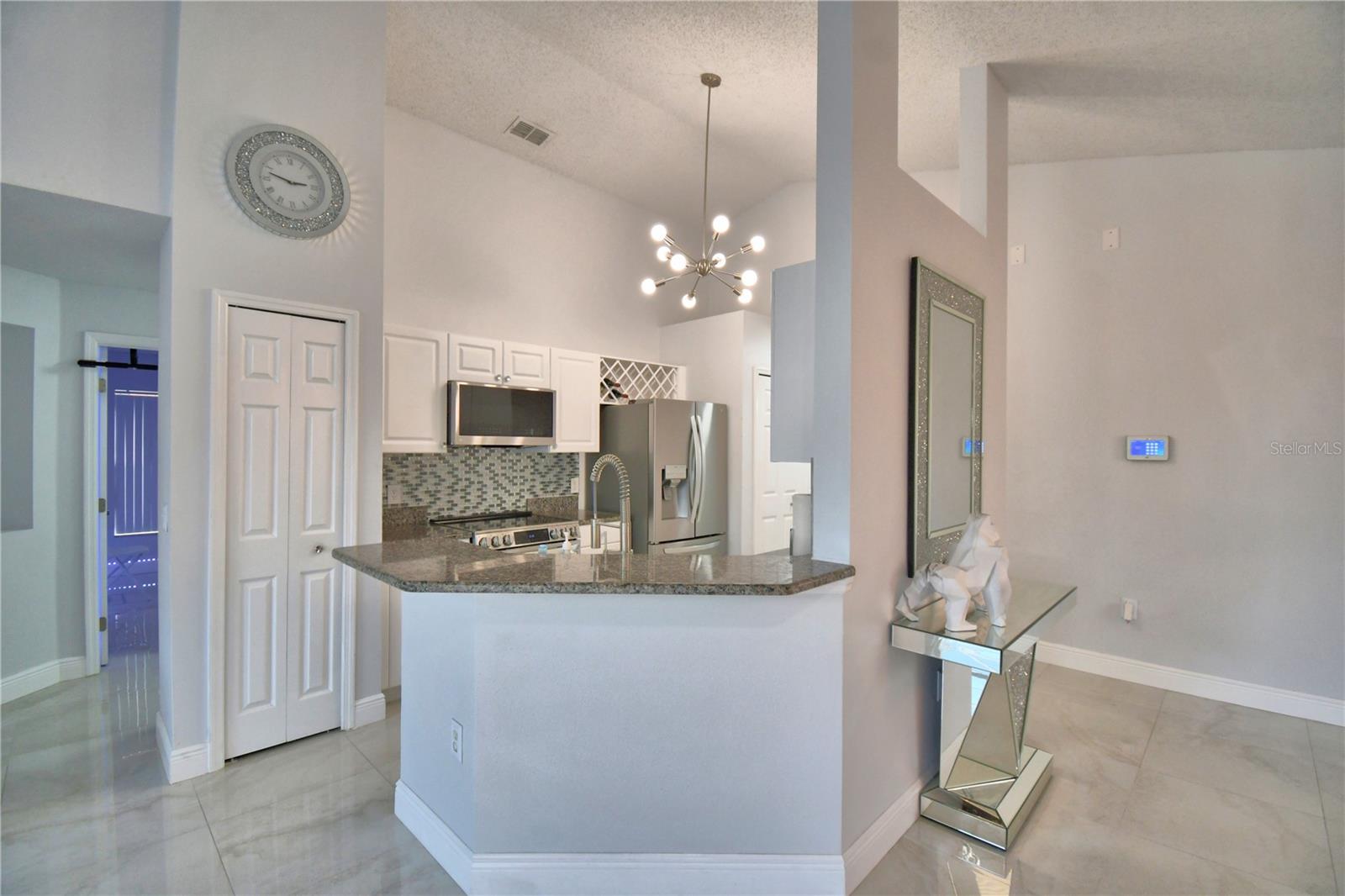 Image 14 of 47 For 459 Tivoli Circle