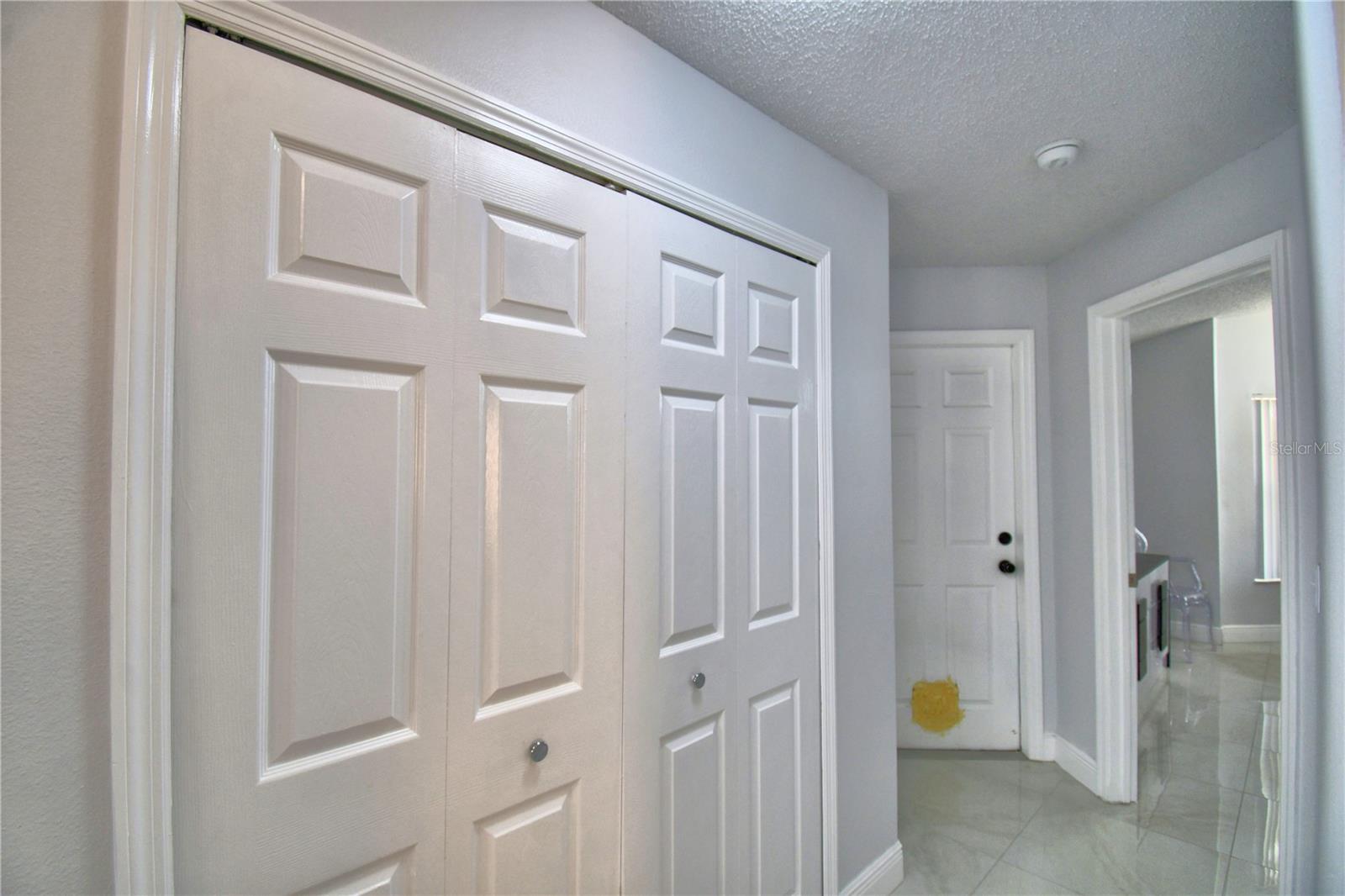 Image 15 of 47 For 459 Tivoli Circle