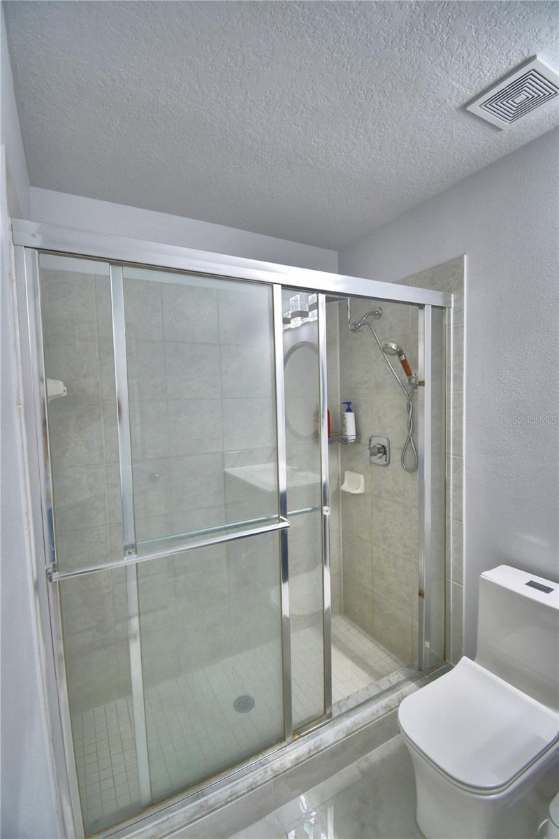 Image 19 of 47 For 459 Tivoli Circle