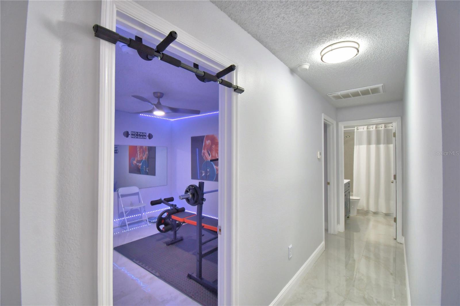 Image 22 of 47 For 459 Tivoli Circle