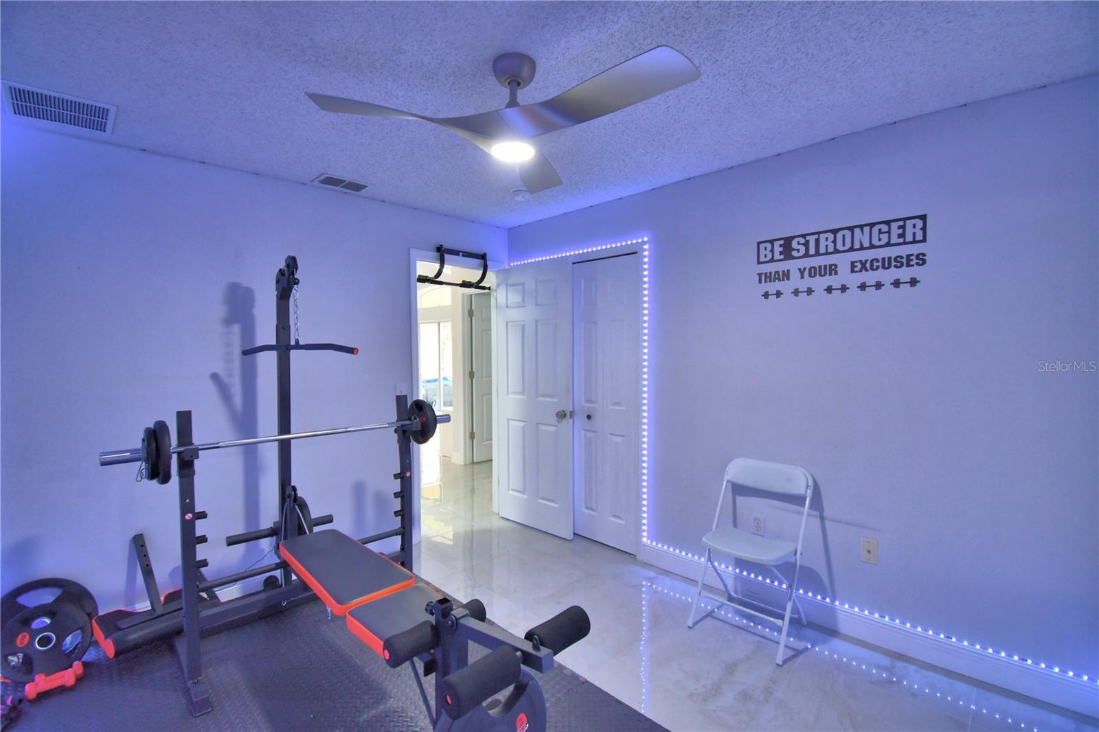 Image 24 of 47 For 459 Tivoli Circle