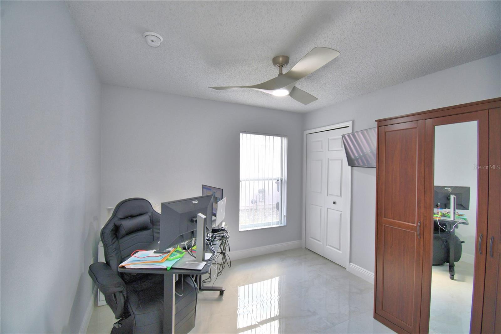 Image 28 of 47 For 459 Tivoli Circle