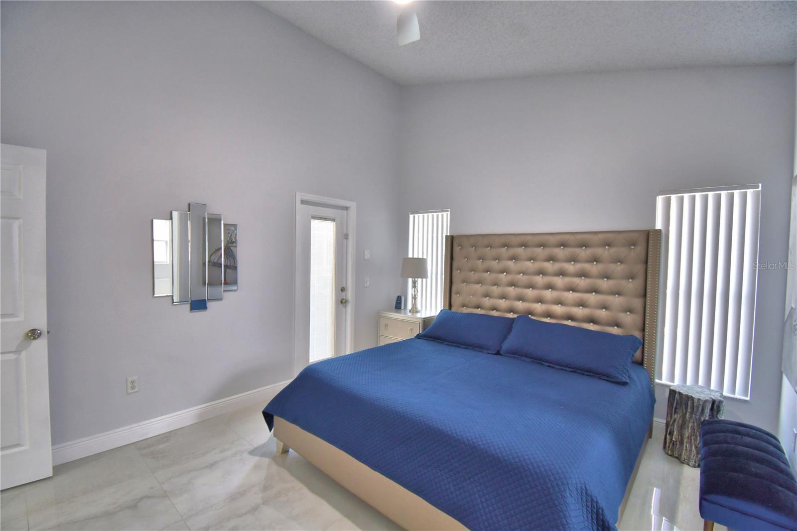 Image 35 of 47 For 459 Tivoli Circle