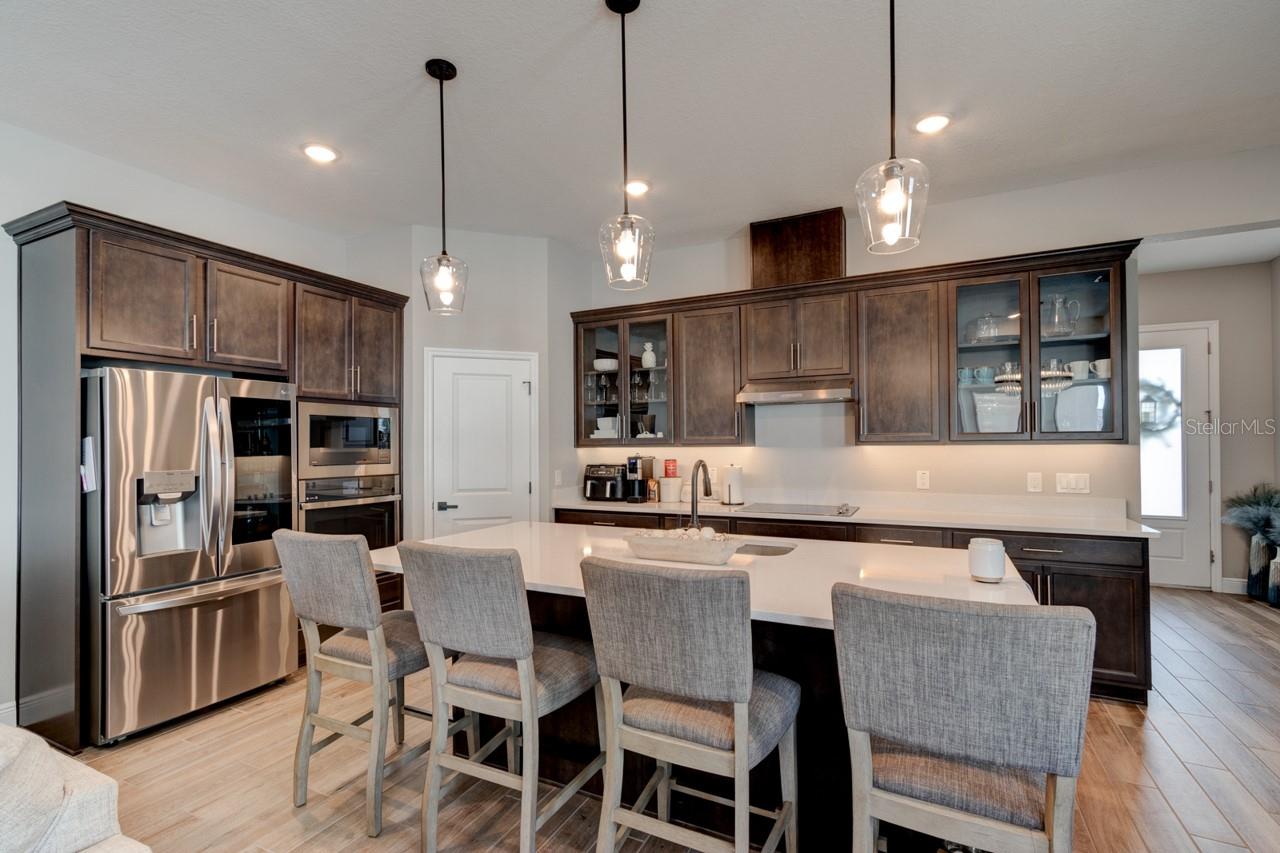 Image 10 of 20 For 828 Middleton Street