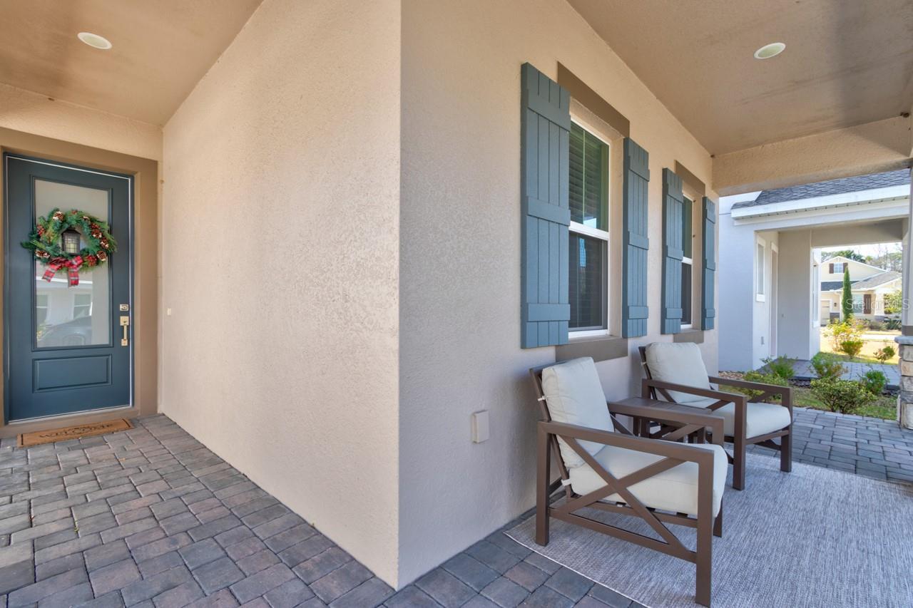 Image 3 of 20 For 828 Middleton Street