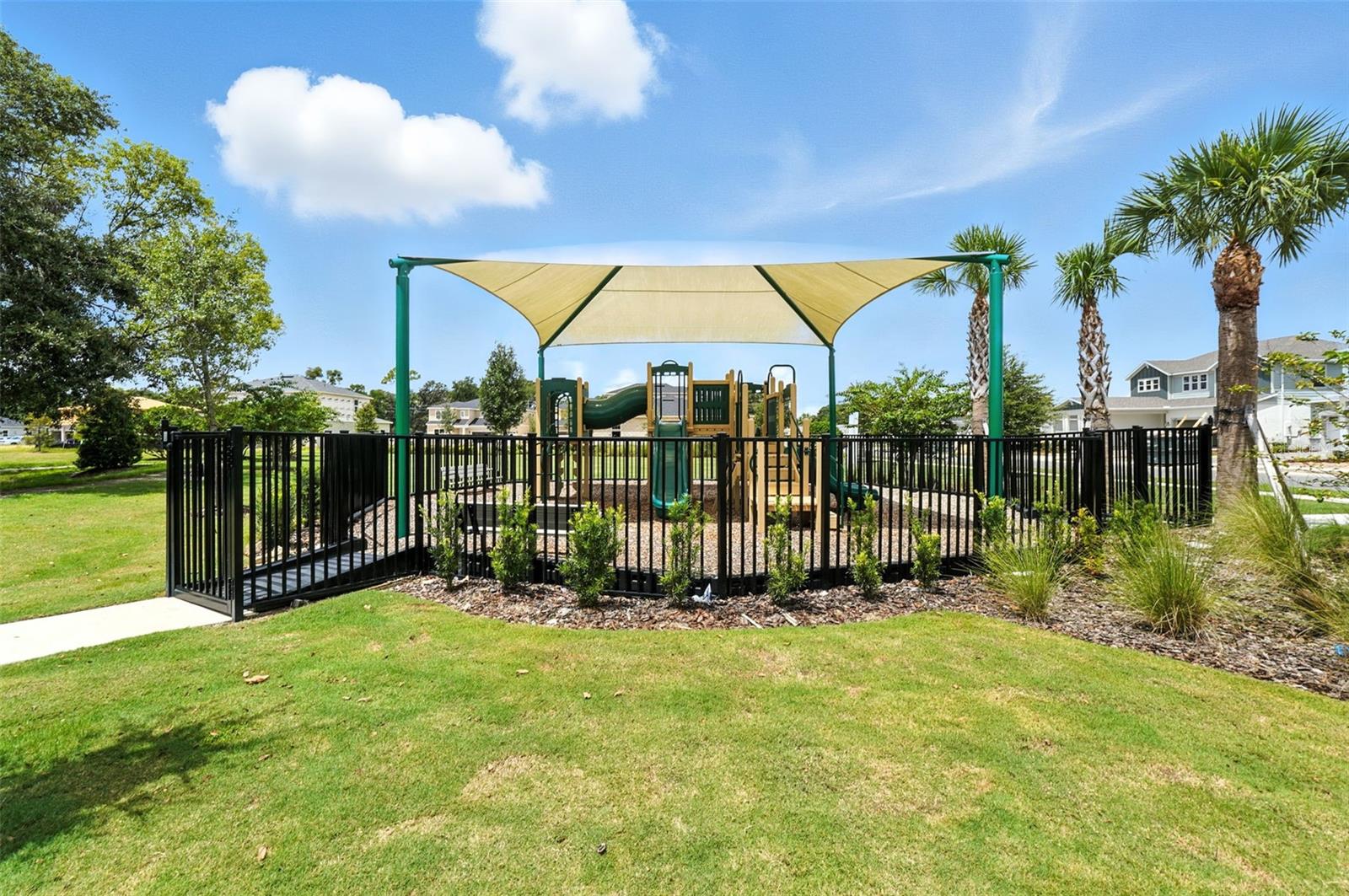 Image 24 of 25 For 276 Summer Pine Street