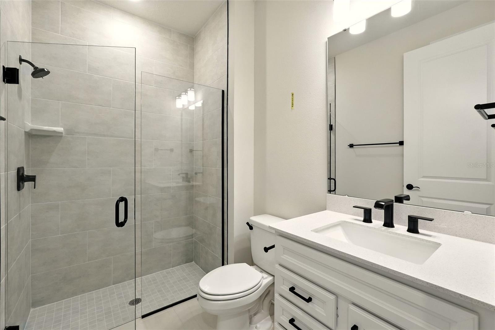 Image 3 of 25 For 276 Summer Pine Street