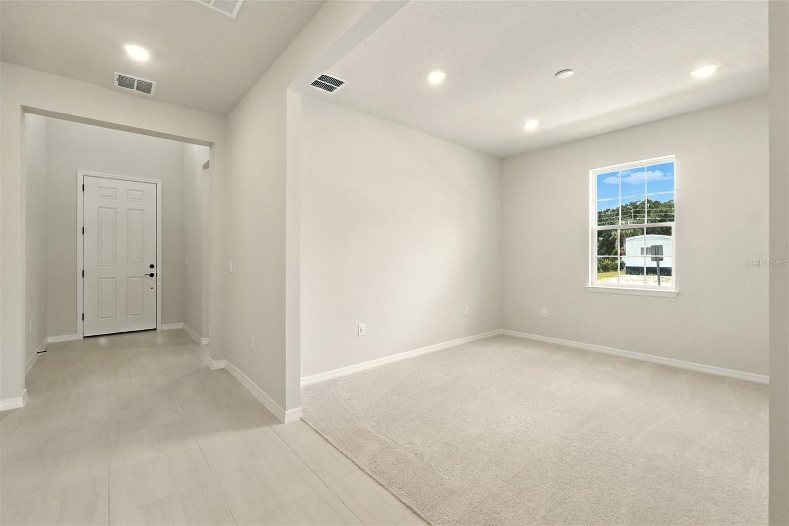 Image 4 of 25 For 276 Summer Pine Street