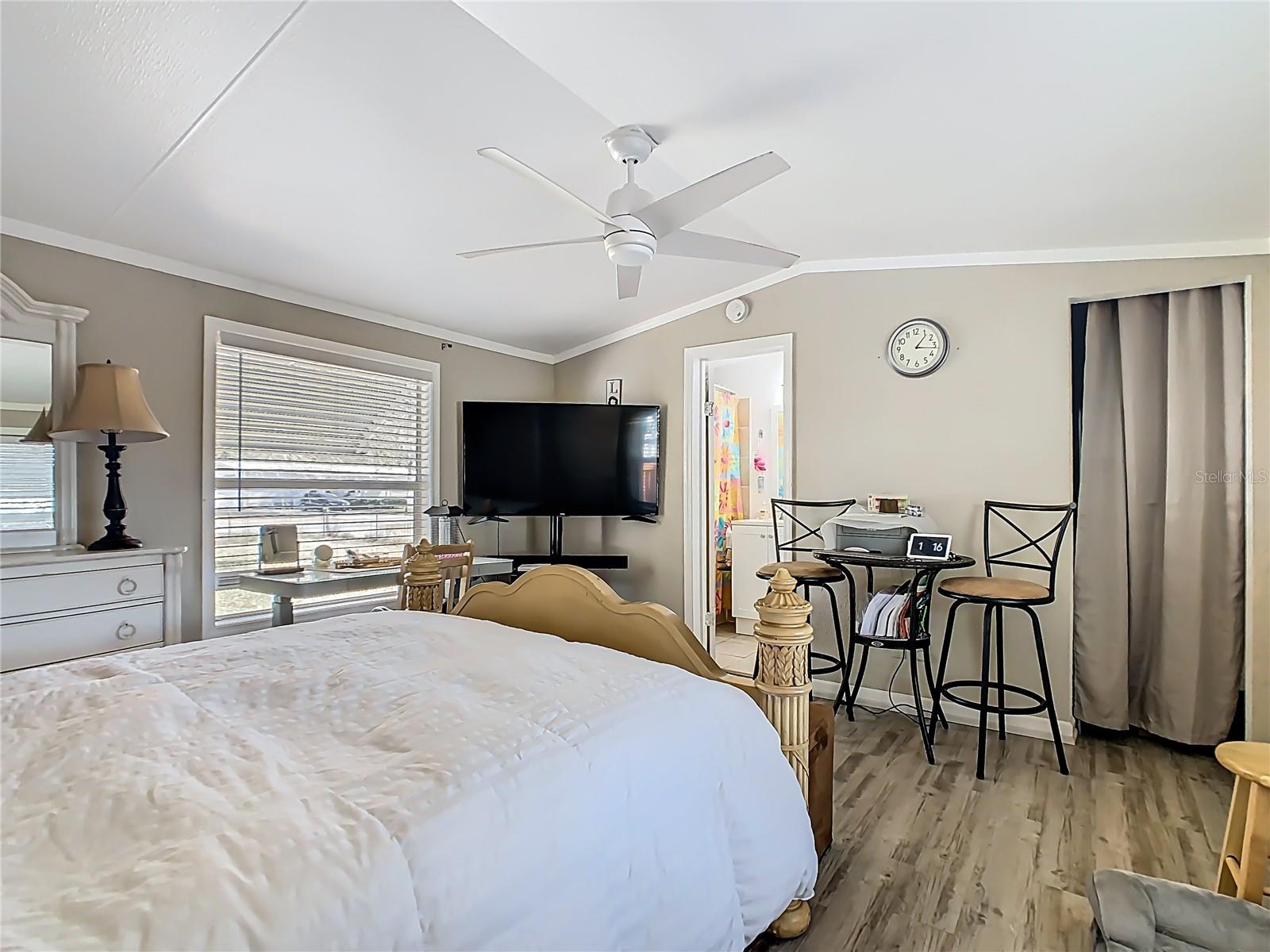 Image 28 of 51 For 106 Hales Road