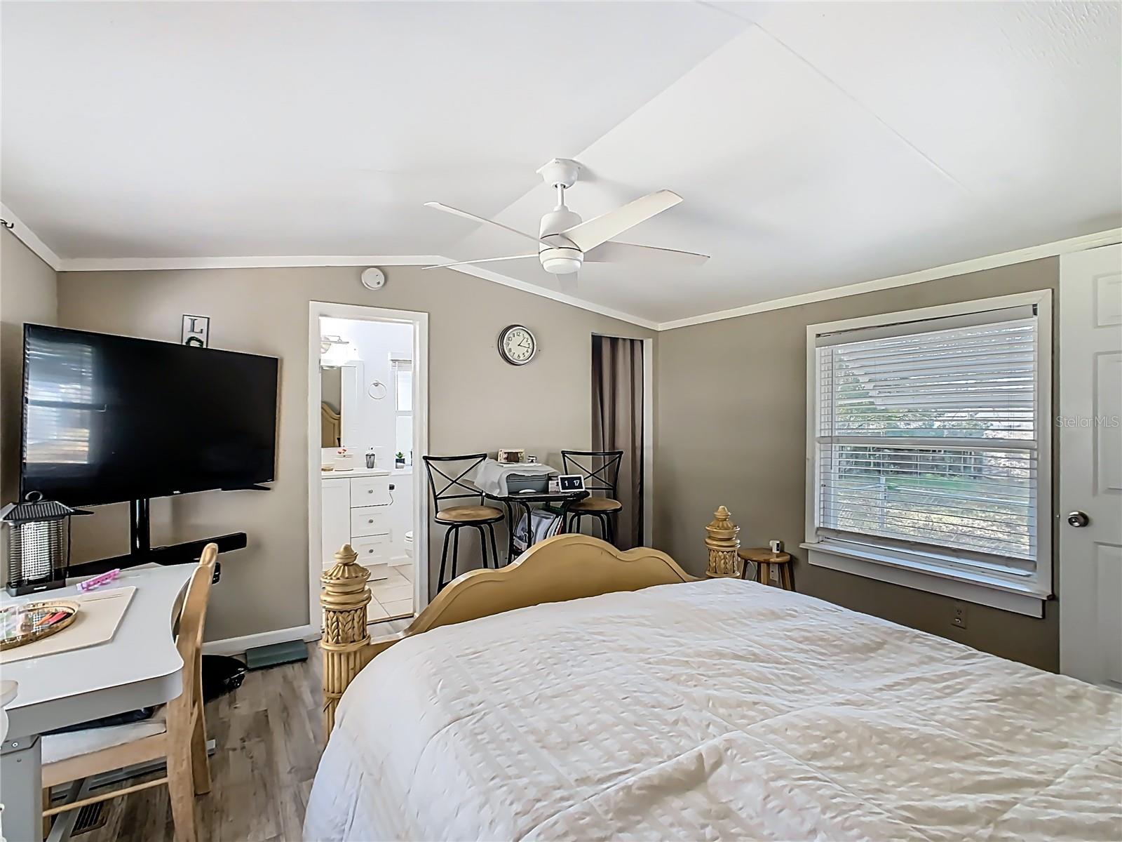 Image 32 of 51 For 106 Hales Road