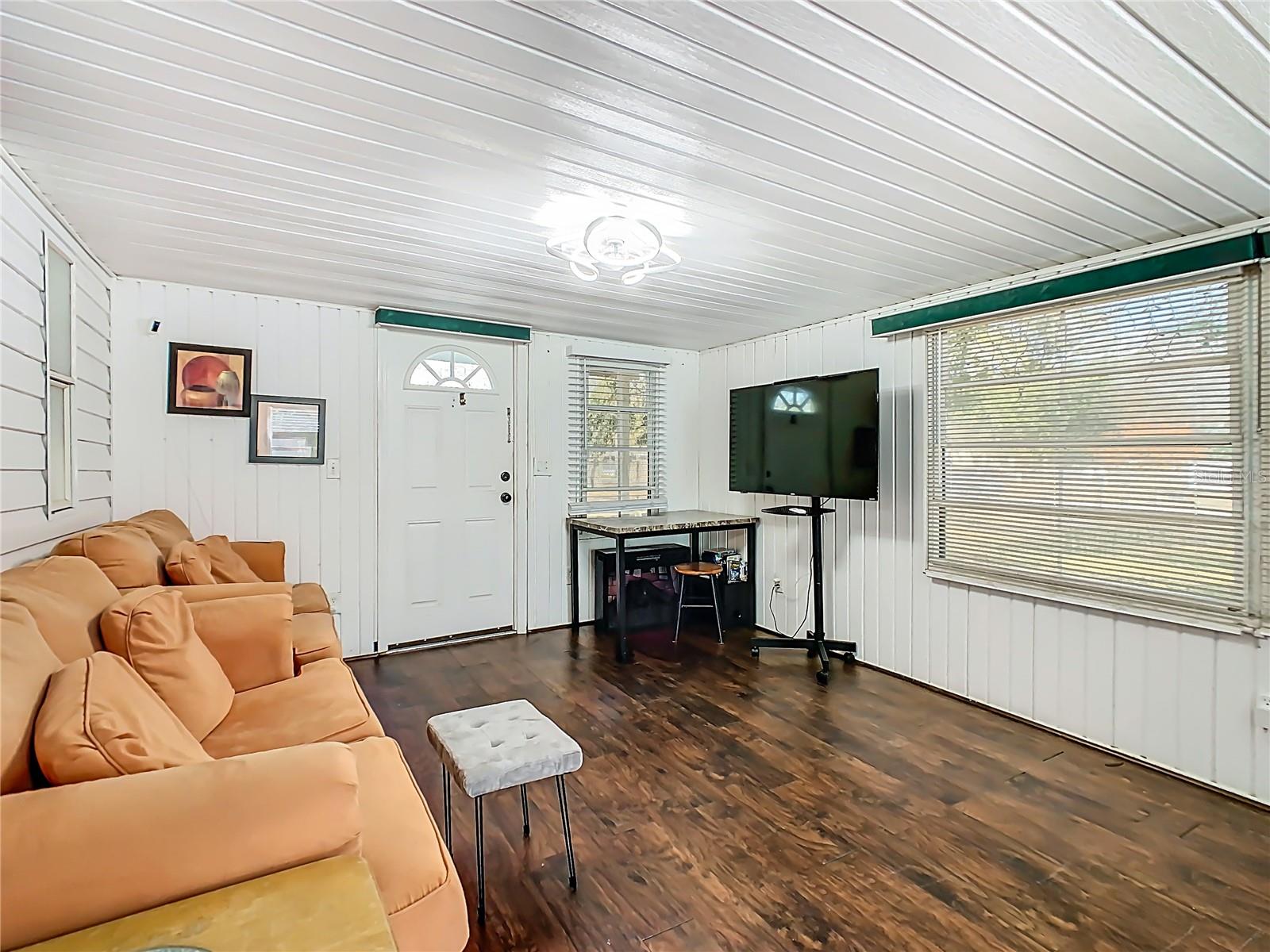 Image 7 of 51 For 106 Hales Road