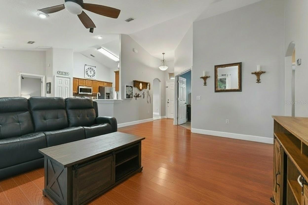 Image 10 of 68 For 10330 Pleasant View Dr.