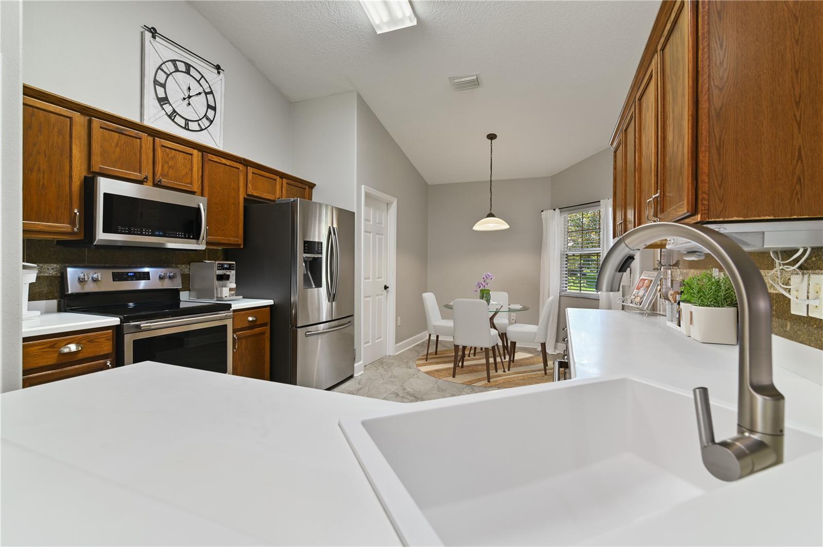 Image 23 of 68 For 10330 Pleasant View Dr.