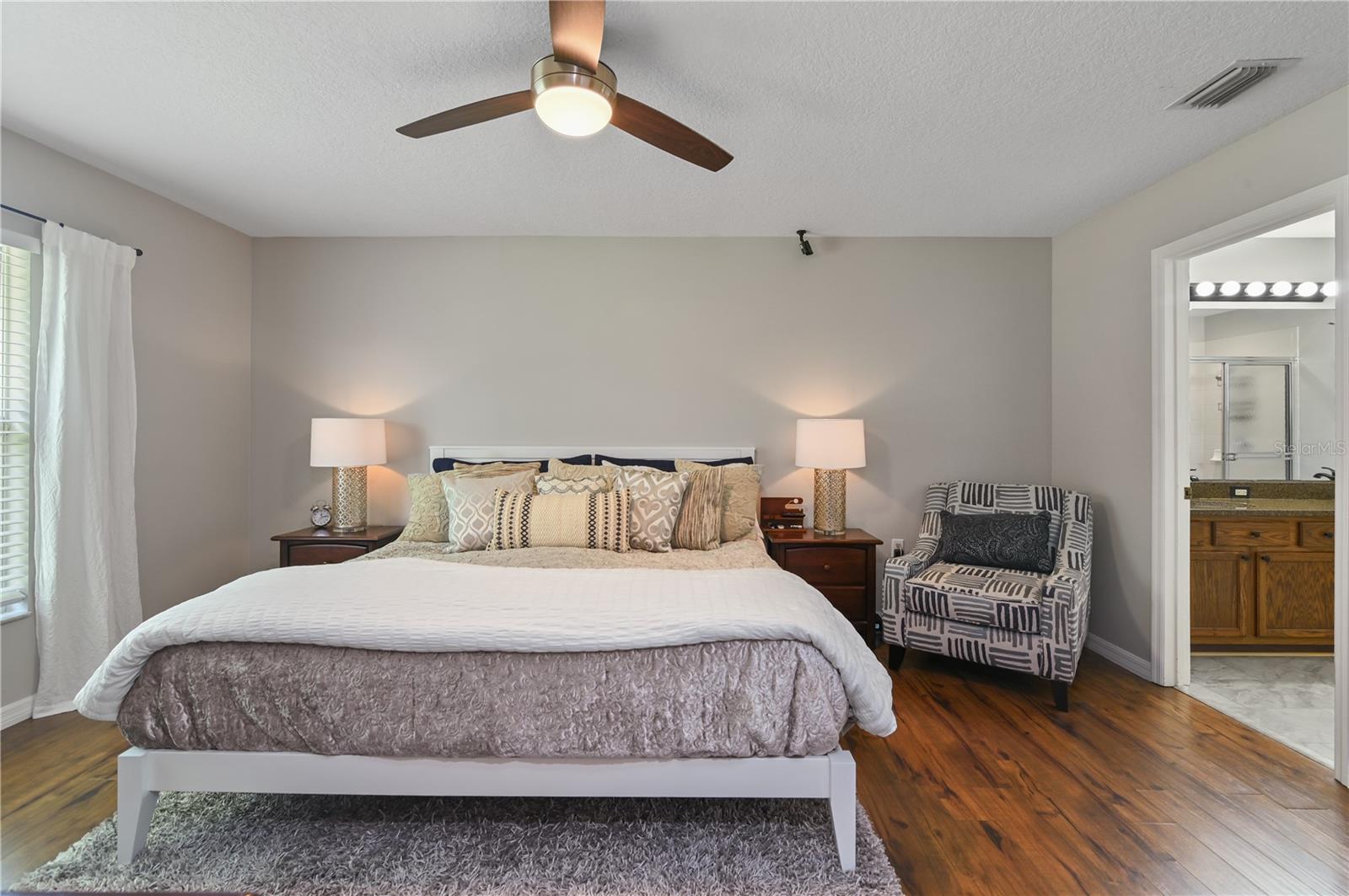 Image 27 of 68 For 10330 Pleasant View Dr.