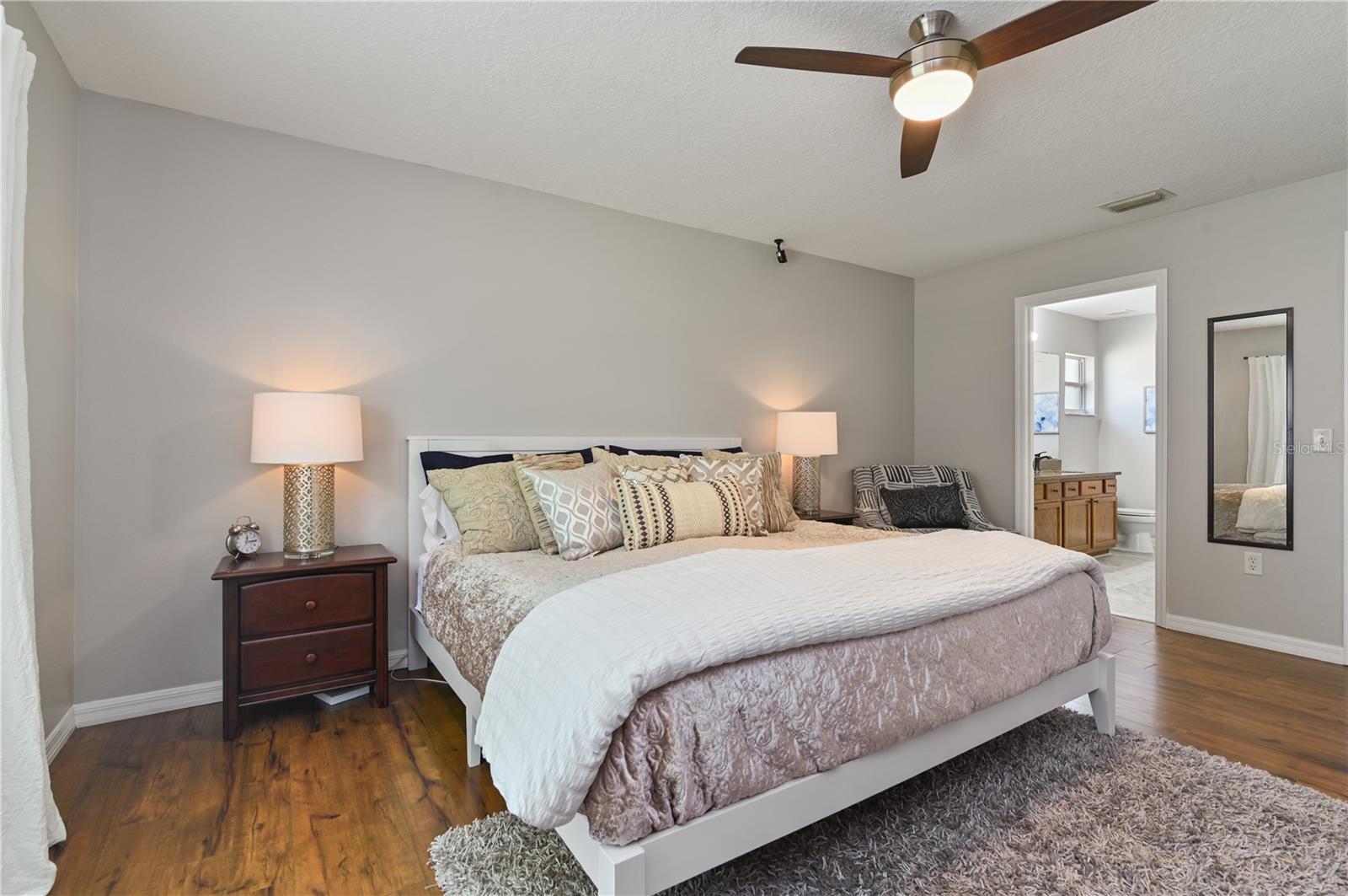 Image 29 of 68 For 10330 Pleasant View Dr.