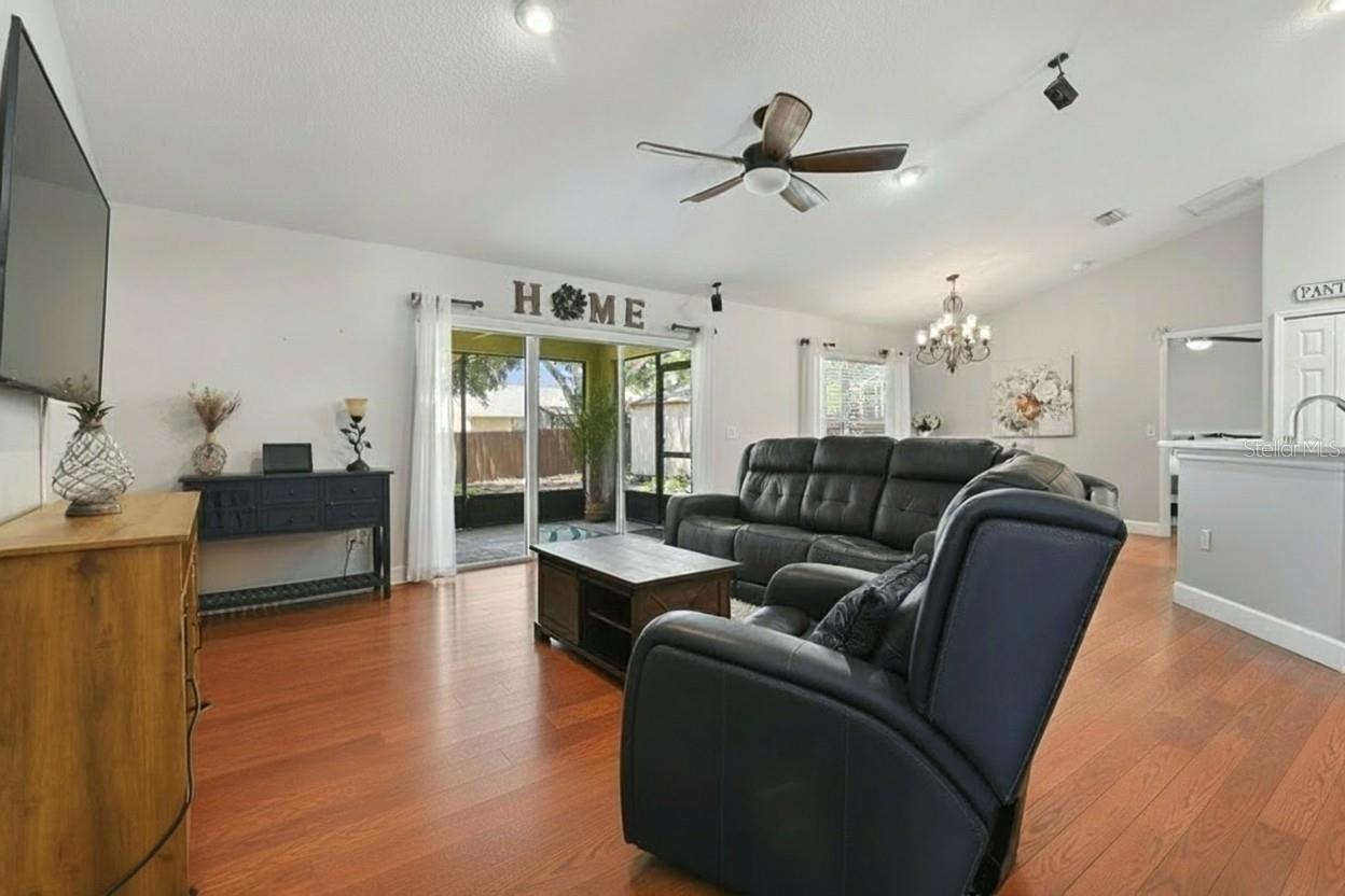 Image 9 of 68 For 10330 Pleasant View Dr.