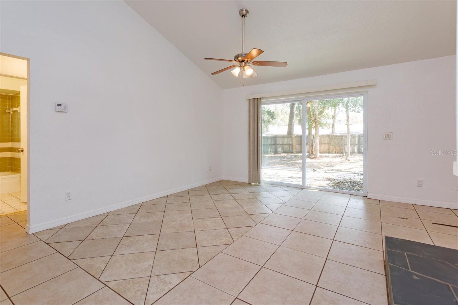 Image 11 of 29 For 762 Sheoah Boulevard