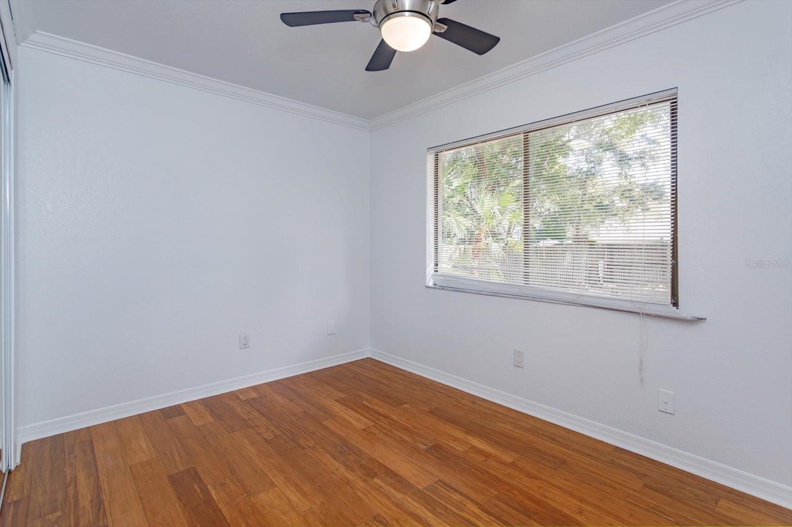 Image 4 of 29 For 762 Sheoah Boulevard