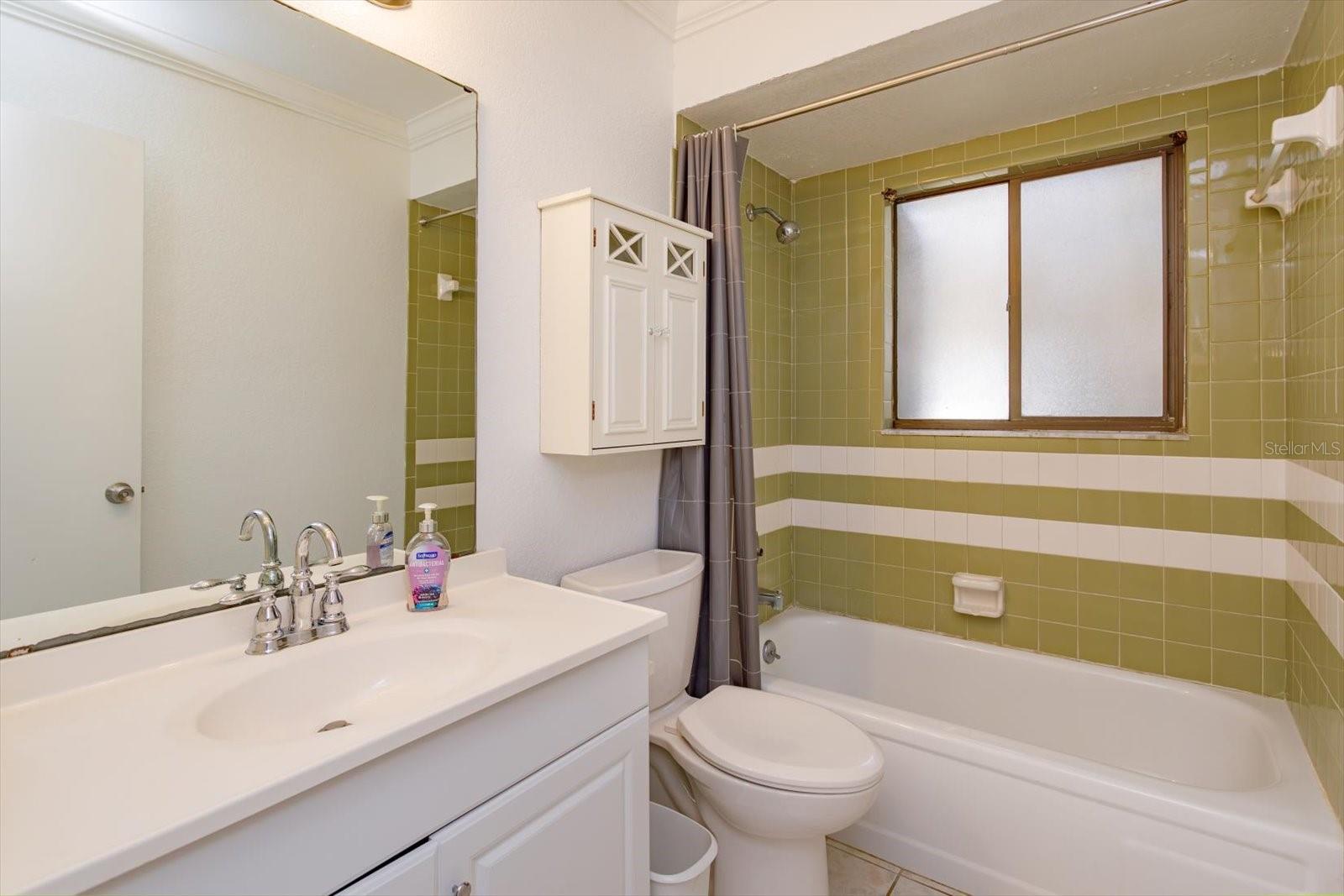 Image 5 of 29 For 762 Sheoah Boulevard