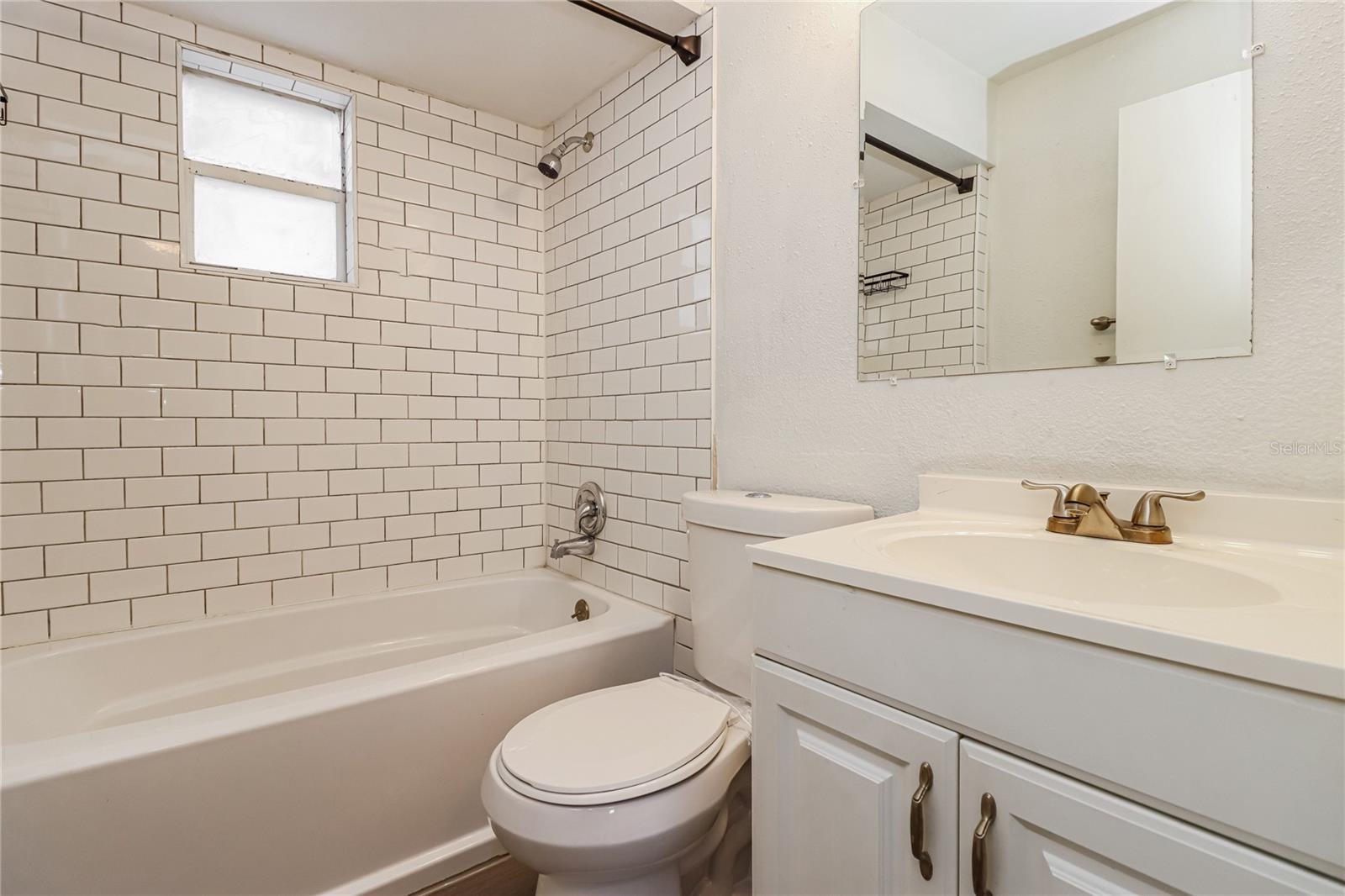 Image 14 of 16 For 2740 38th Street S