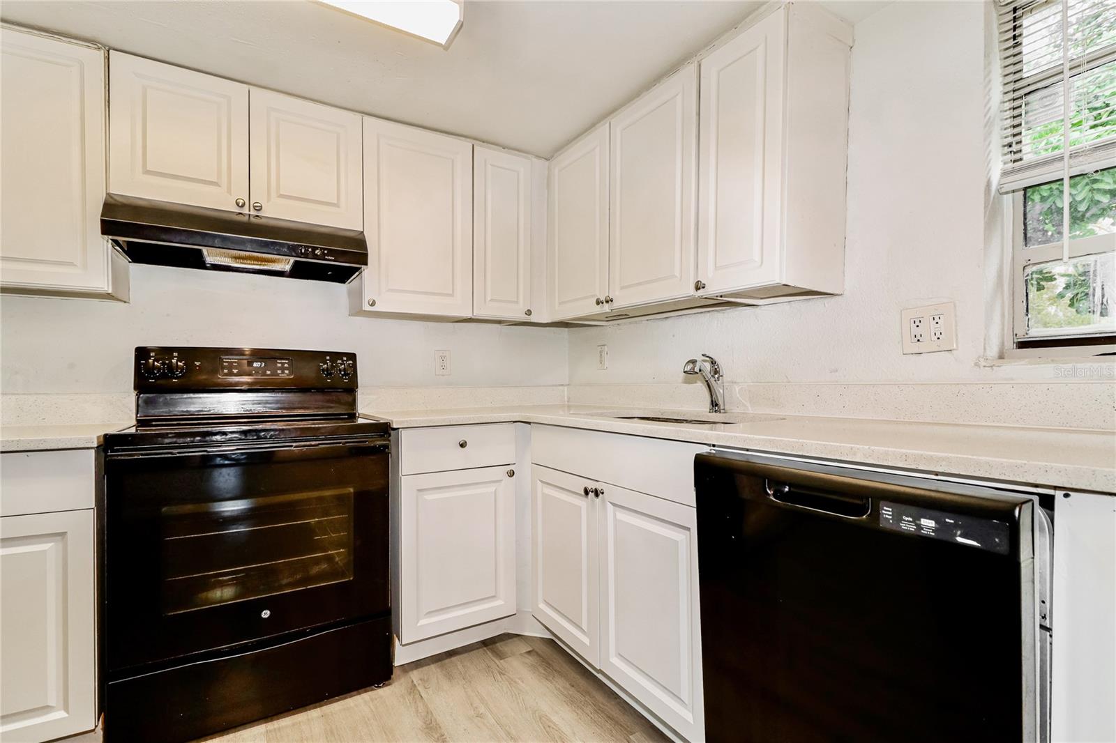 Image 6 of 16 For 2740 38th Street S