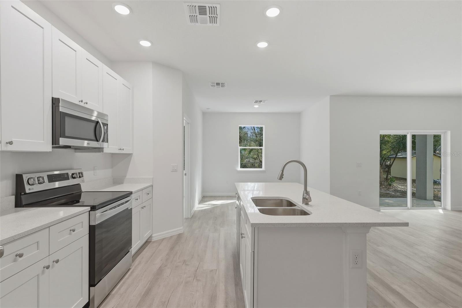 Image 10 of 35 For 24534 Paul Street