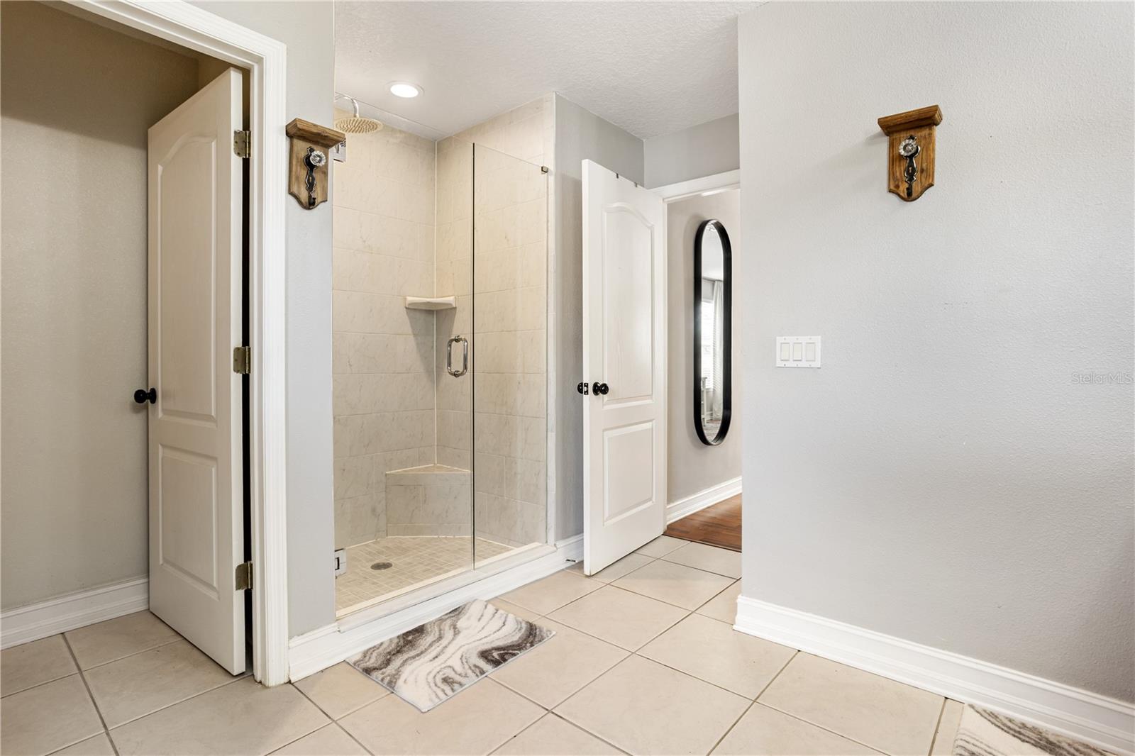 Image 24 of 46 For 6911 Beargrass Road