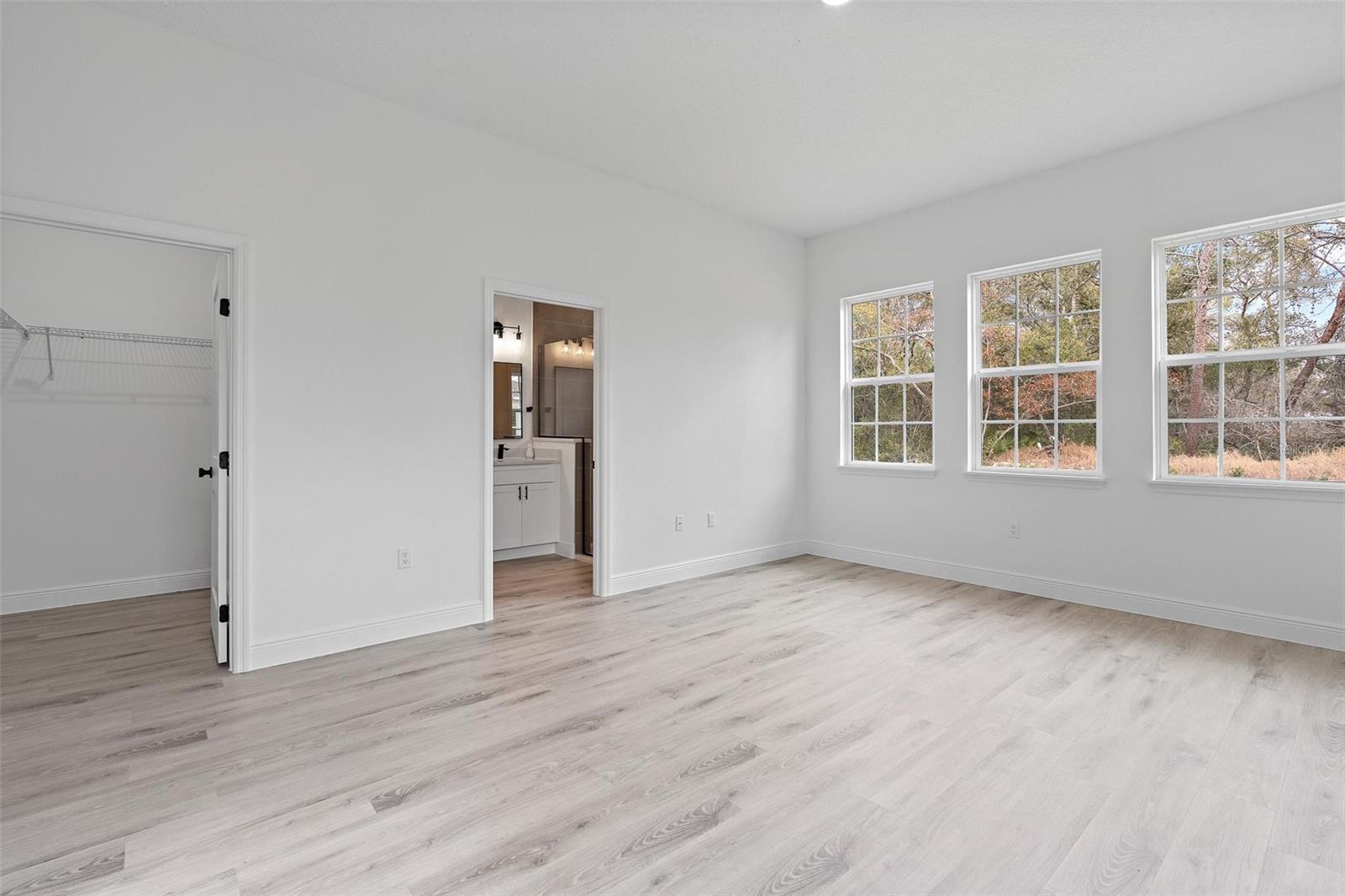 Image 18 of 34 For 16831 39th Circle