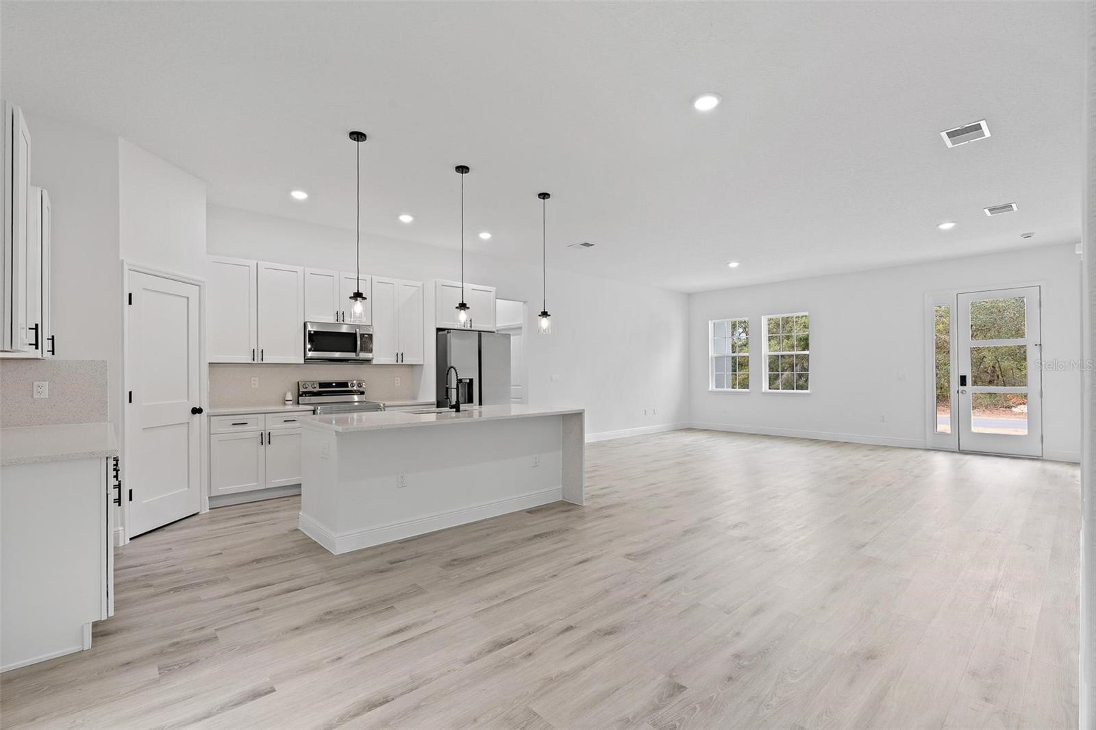 Image 26 of 34 For 16831 39th Circle