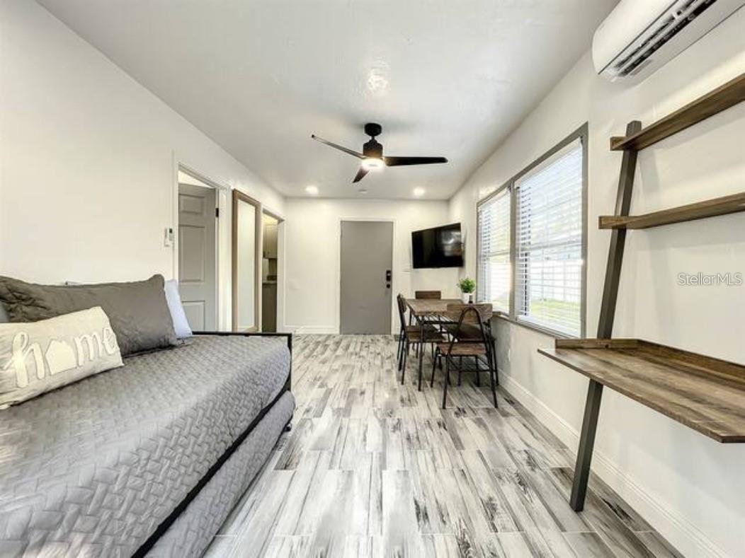 Image 45 of 68 For 2008 Page Avenue