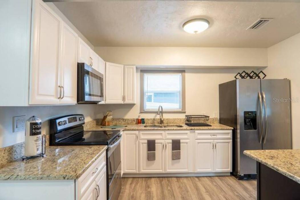 Image 6 of 68 For 2008 Page Avenue