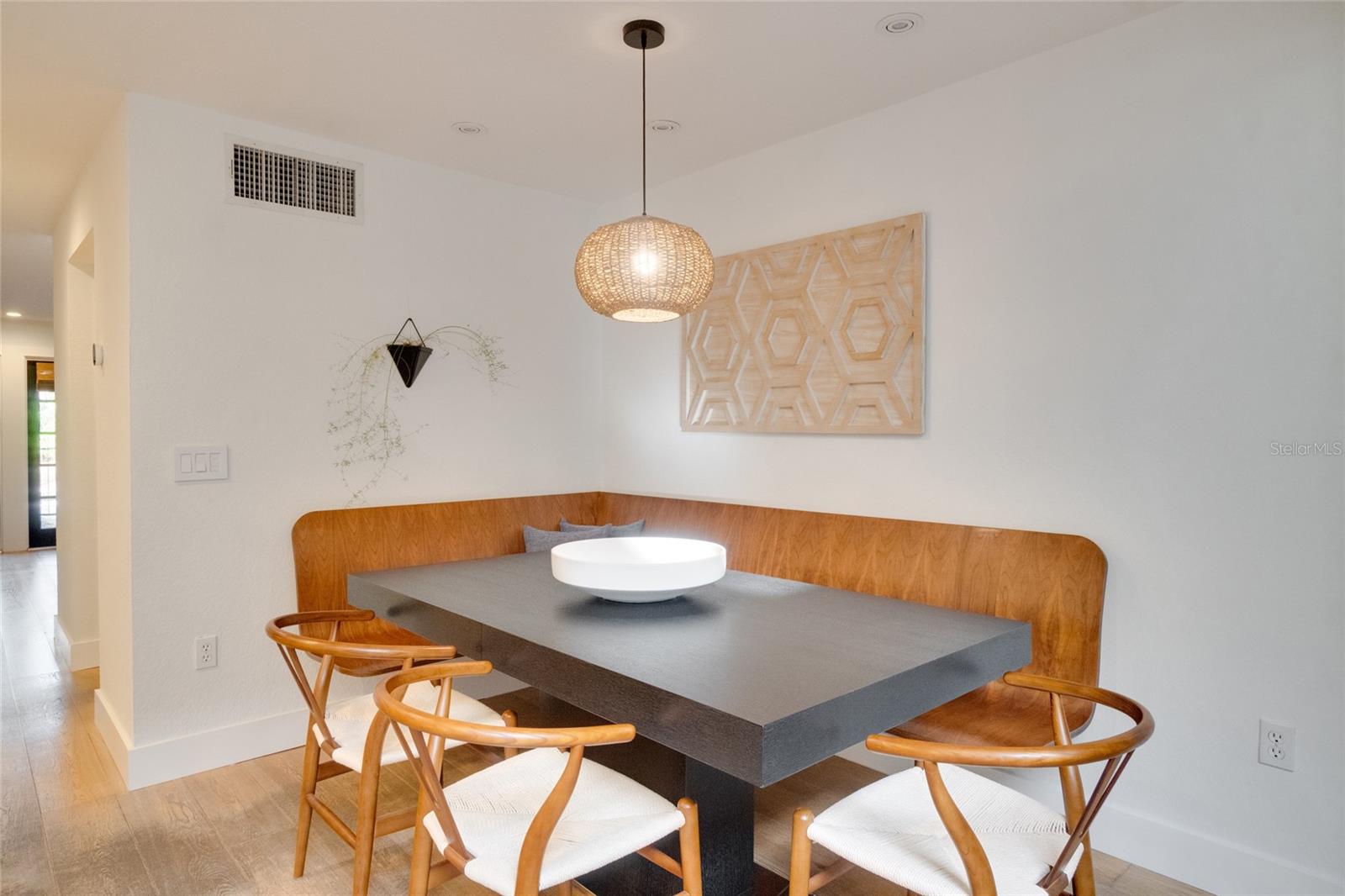 Image 19 of 52 For 1130 Washington Avenue 11c