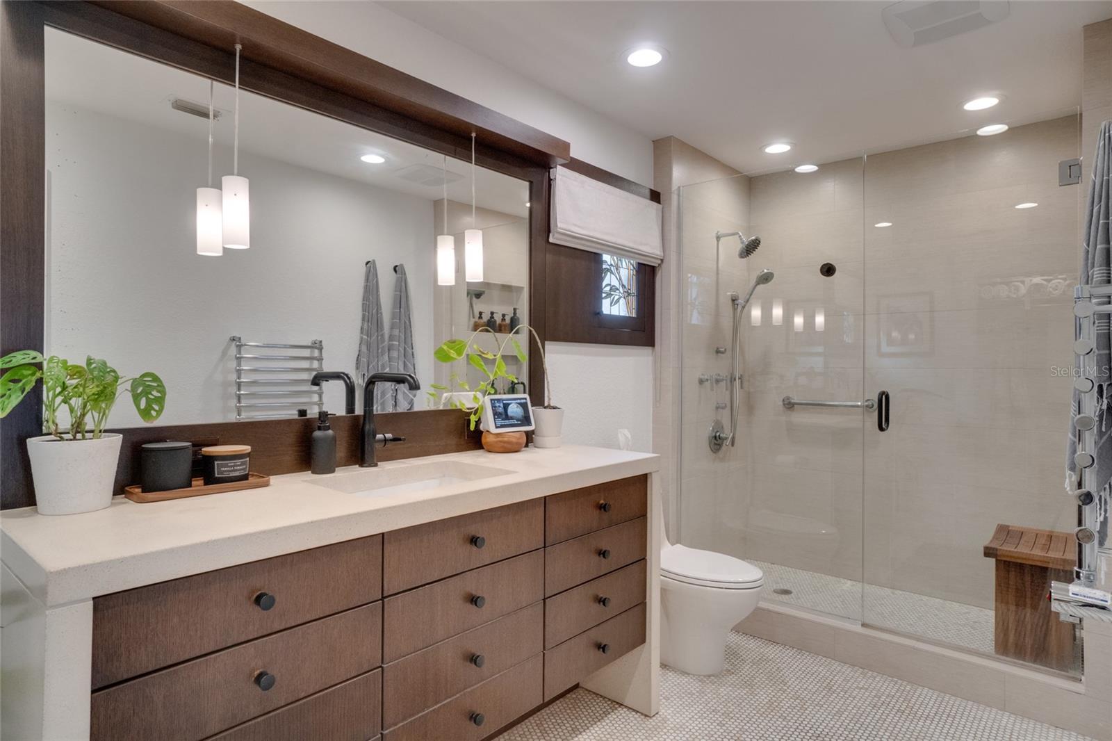 Image 29 of 52 For 1130 Washington Avenue 11c