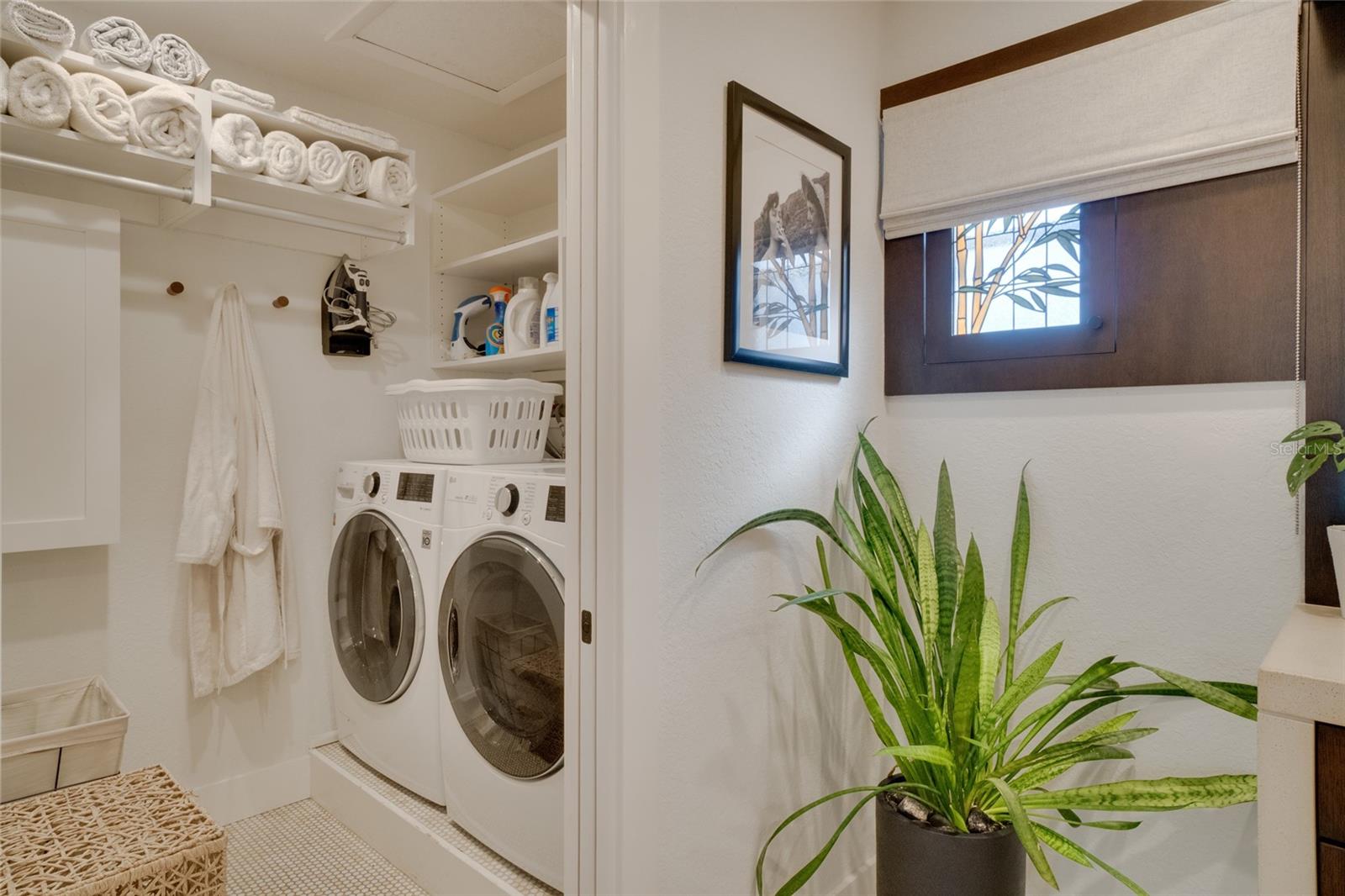 Image 42 of 52 For 1130 Washington Avenue 11c