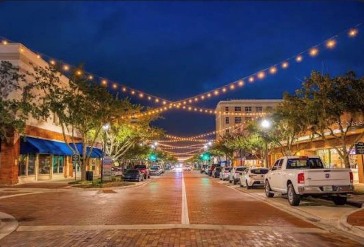 Image 10 of 13 For 1058 Gloryland Court