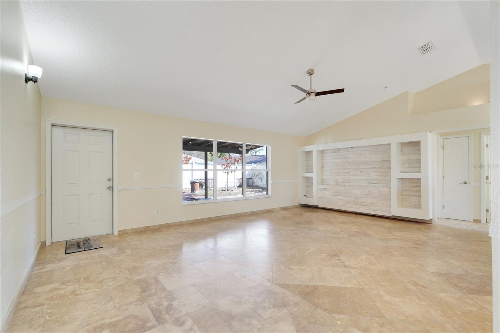 Image 2 of 43 For 617 Parakeet Court
