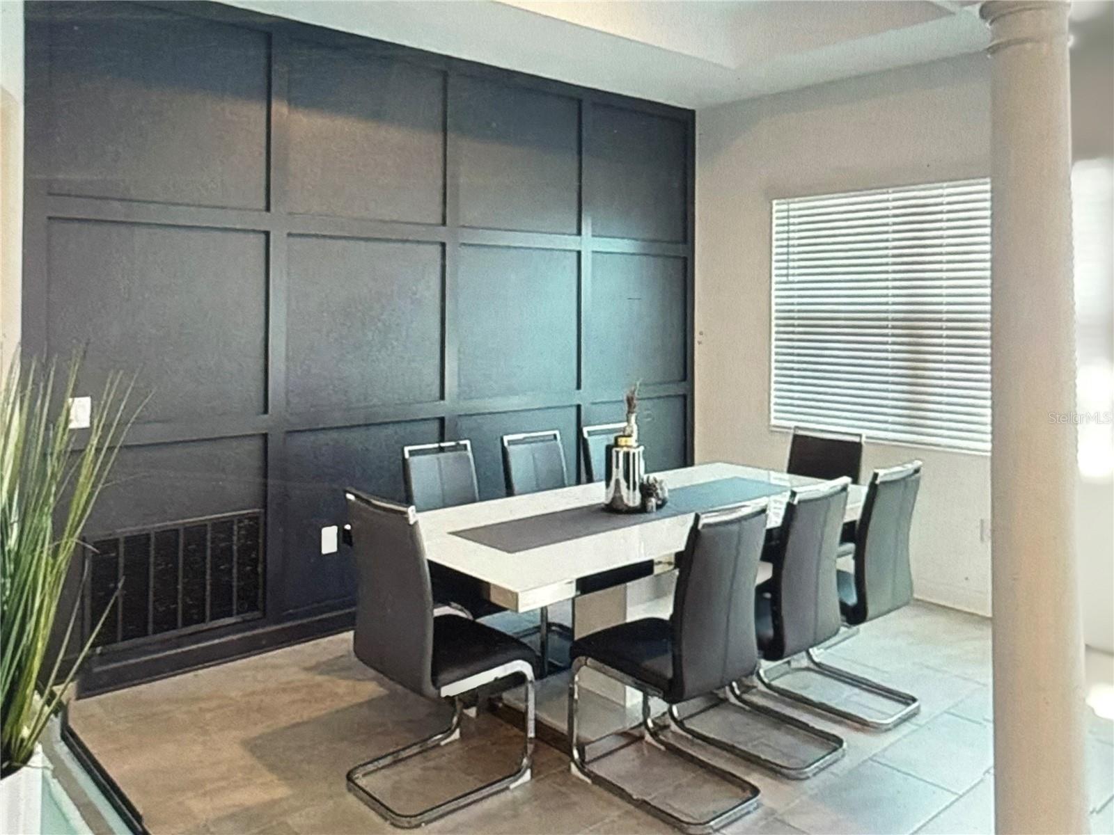 Image 8 of 20 For 8851 Fallen Oak Drive