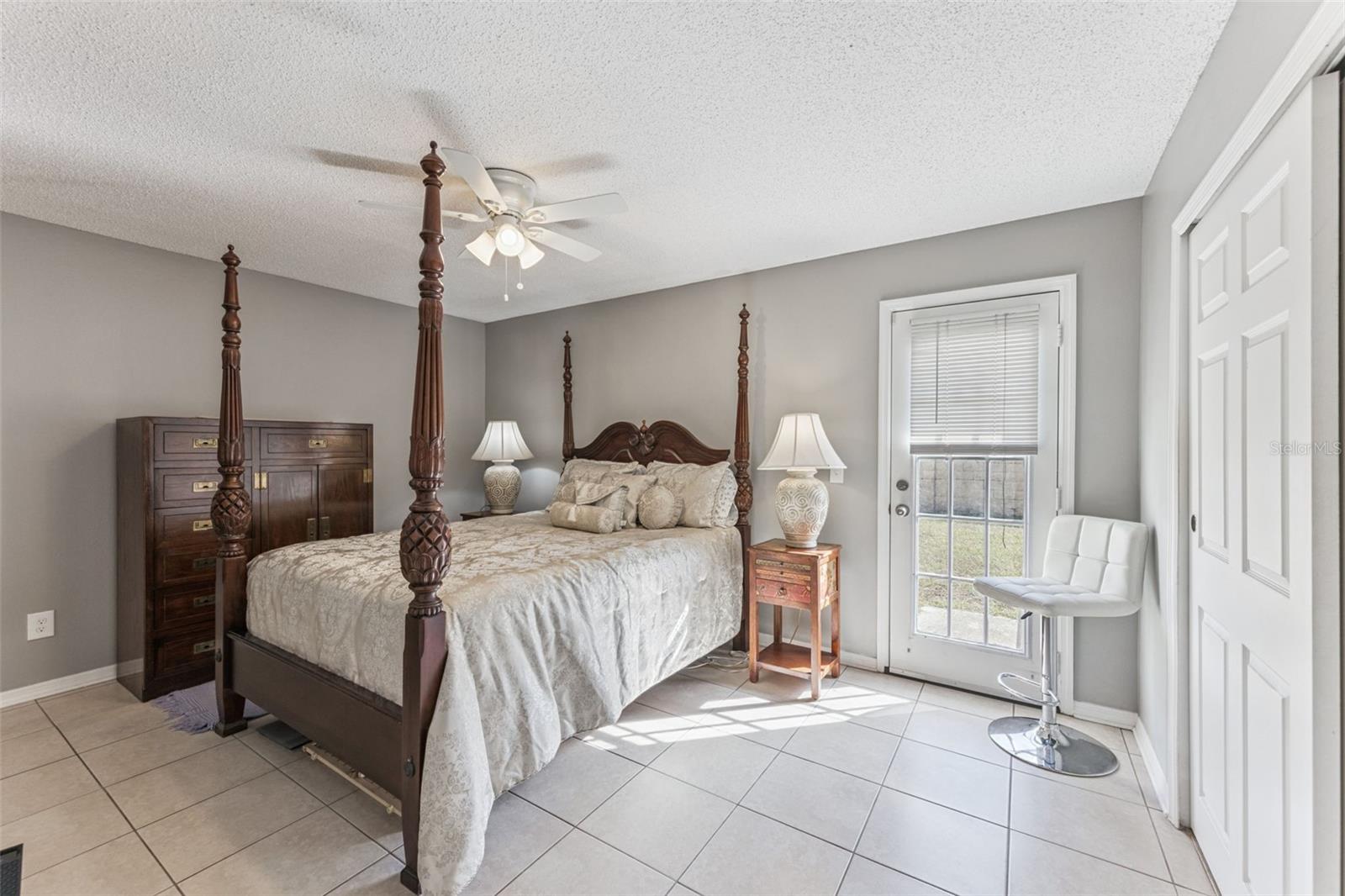 Image 11 of 19 For 4474 Goldenrain Court