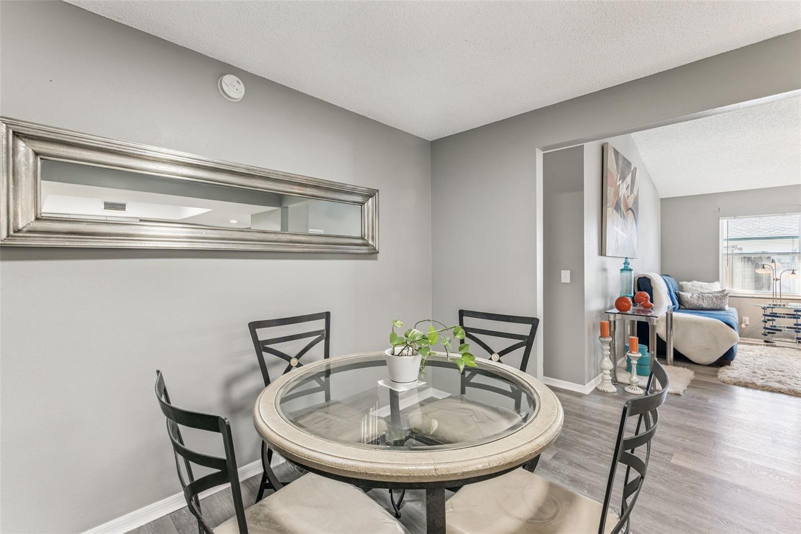 Image 6 of 19 For 4474 Goldenrain Court