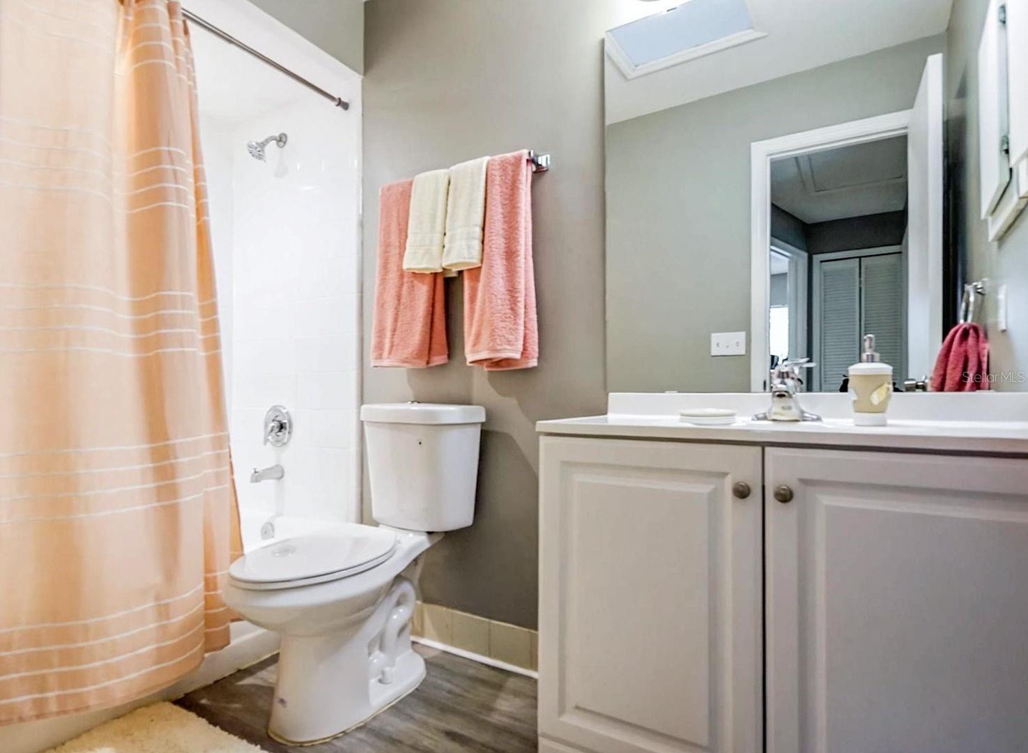 Image 9 of 19 For 4474 Goldenrain Court