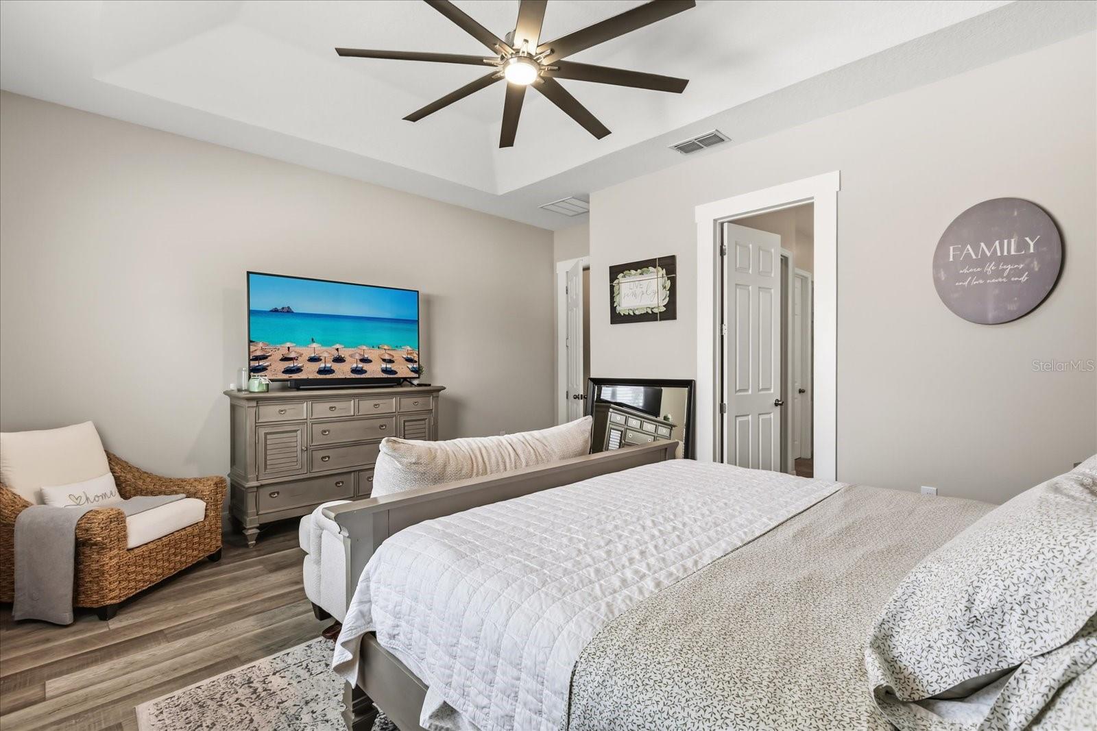 Image 21 of 43 For 14843 Ellingsworth Lane