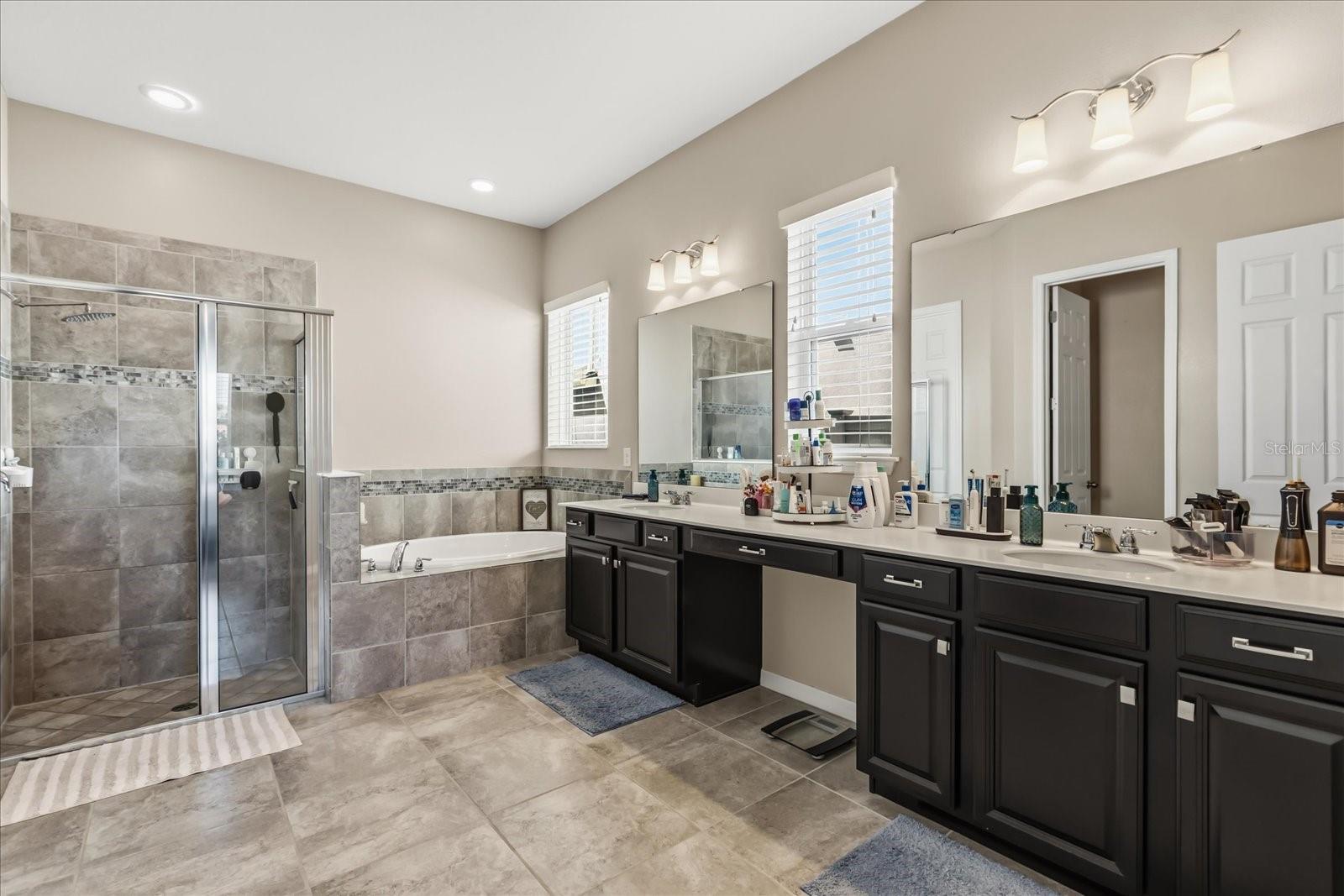 Image 22 of 43 For 14843 Ellingsworth Lane