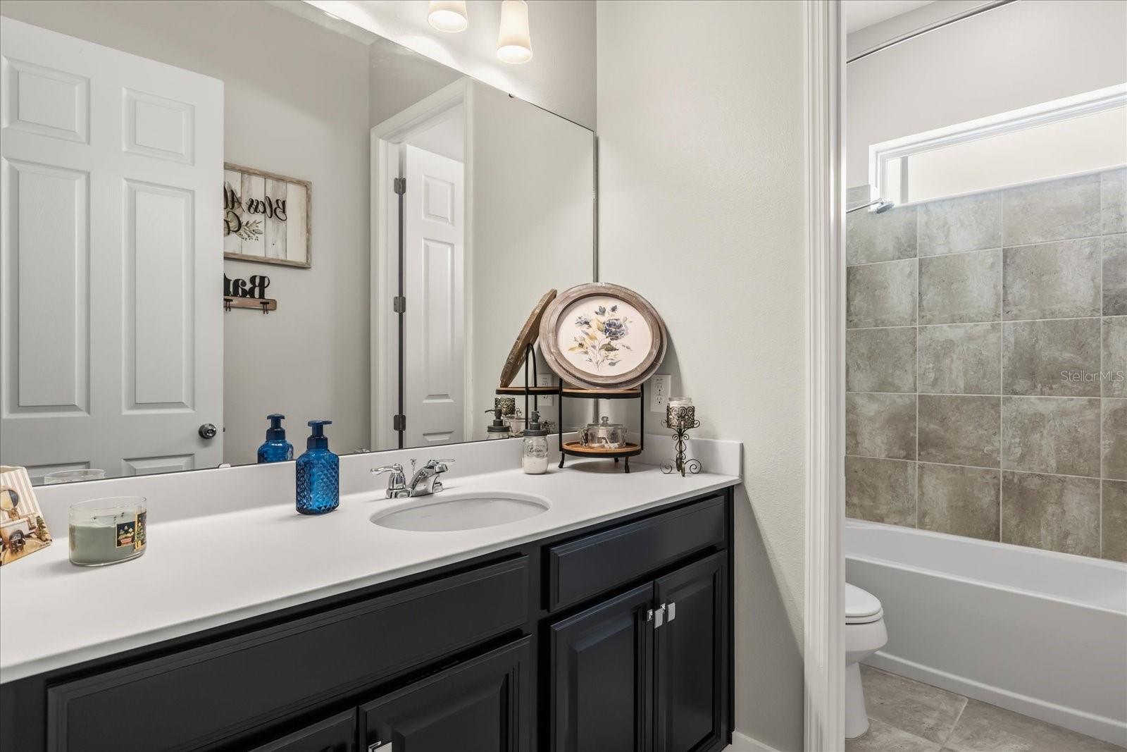 Image 27 of 43 For 14843 Ellingsworth Lane