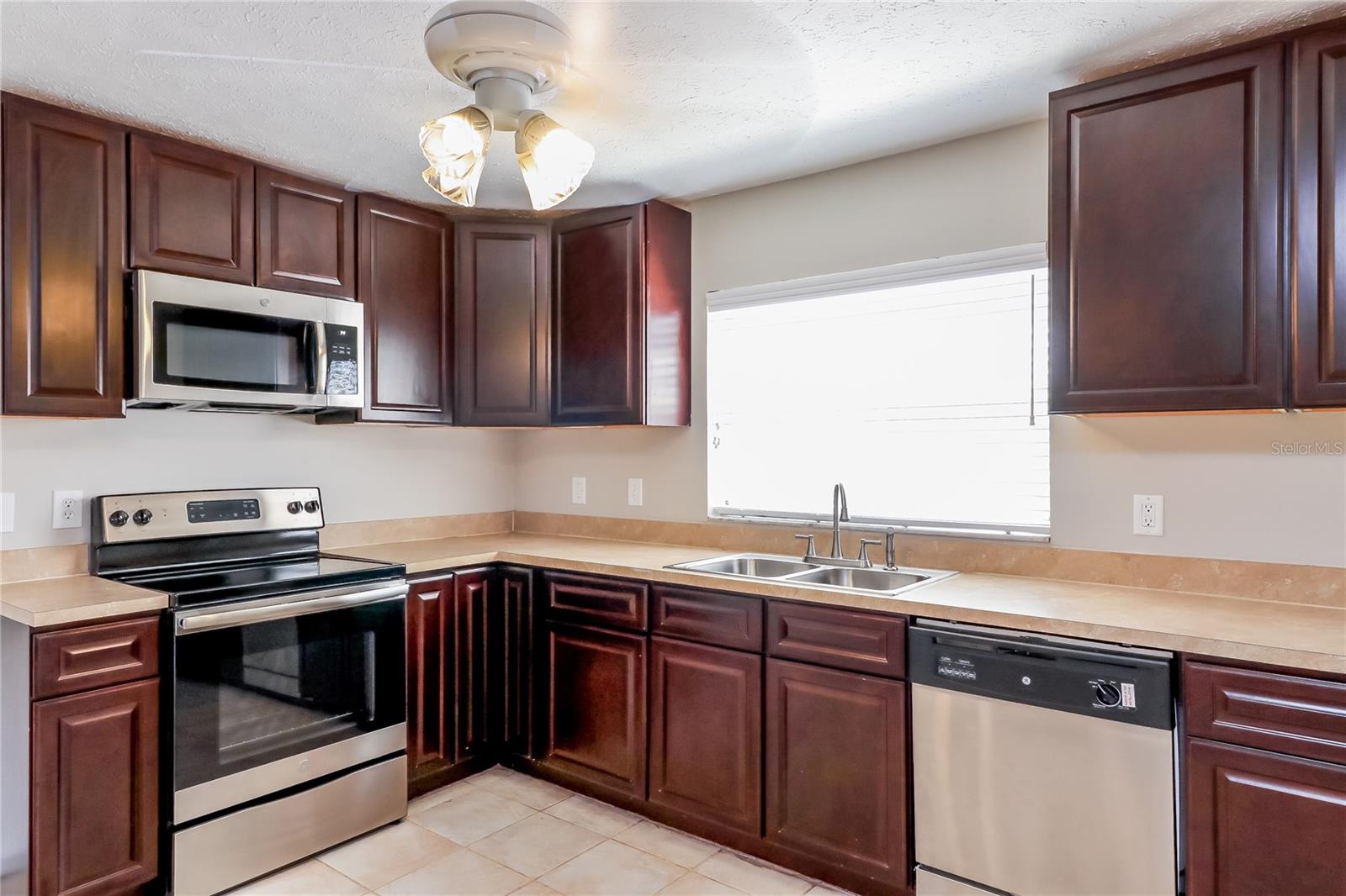 Image 4 of 16 For 1637 Pintail Court