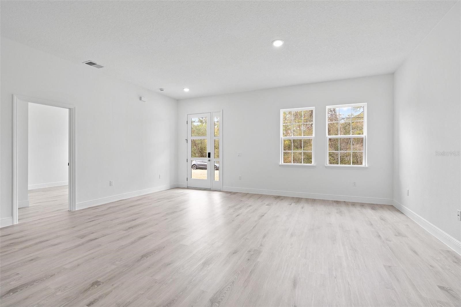 Image 21 of 35 For 16825 39th Circle