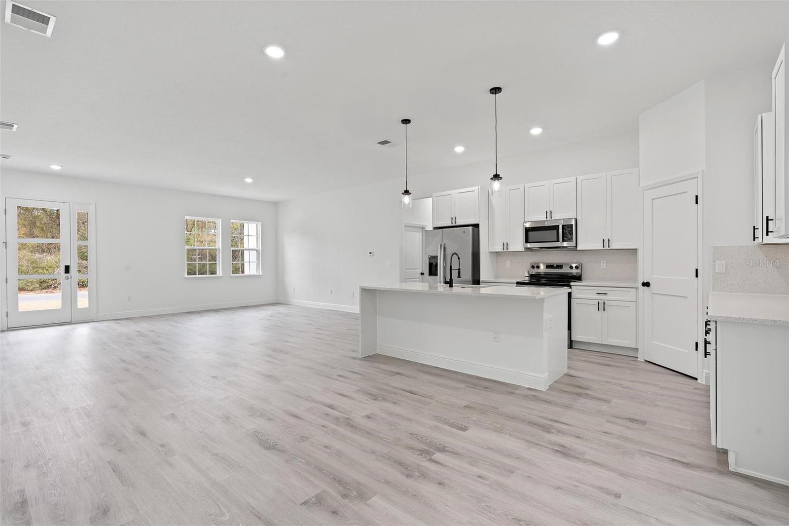 Image 29 of 35 For 16825 39th Circle