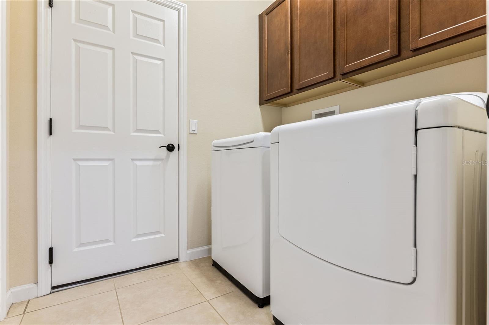 Image 23 of 48 For 1375 Hazeldene Manor