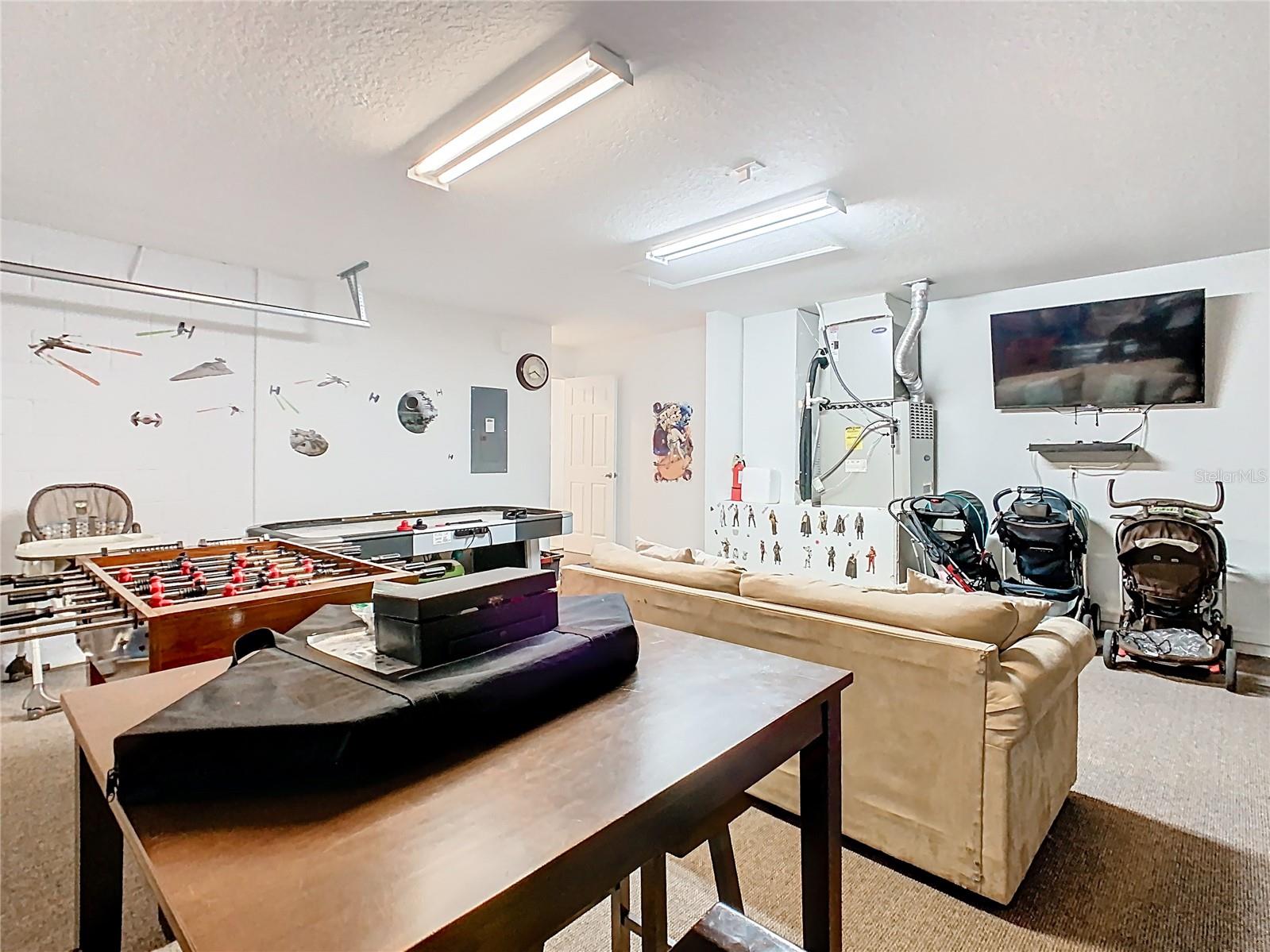 Image 30 of 39 For 512 Viola Dr